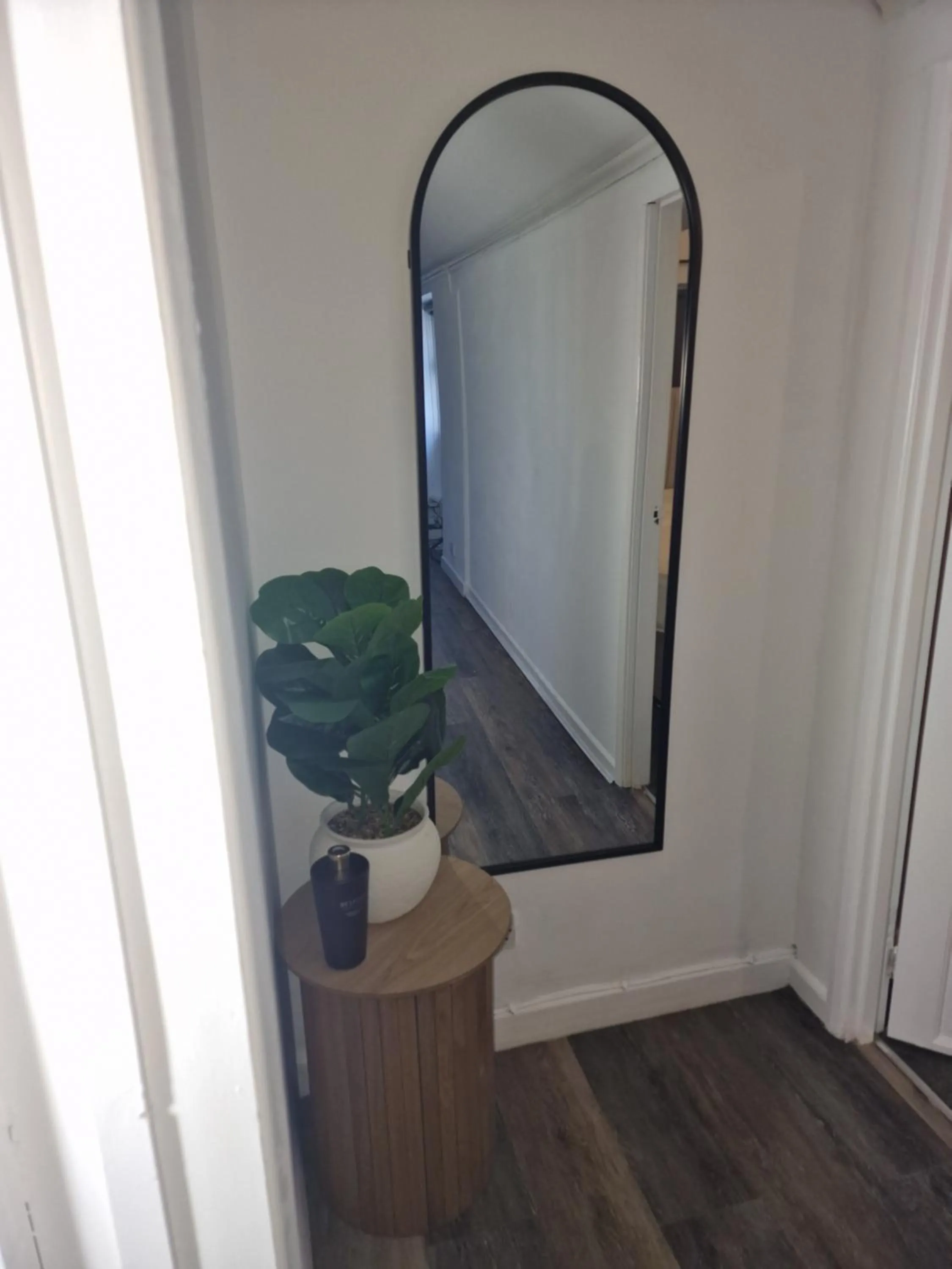 The Old Black Horse Inn