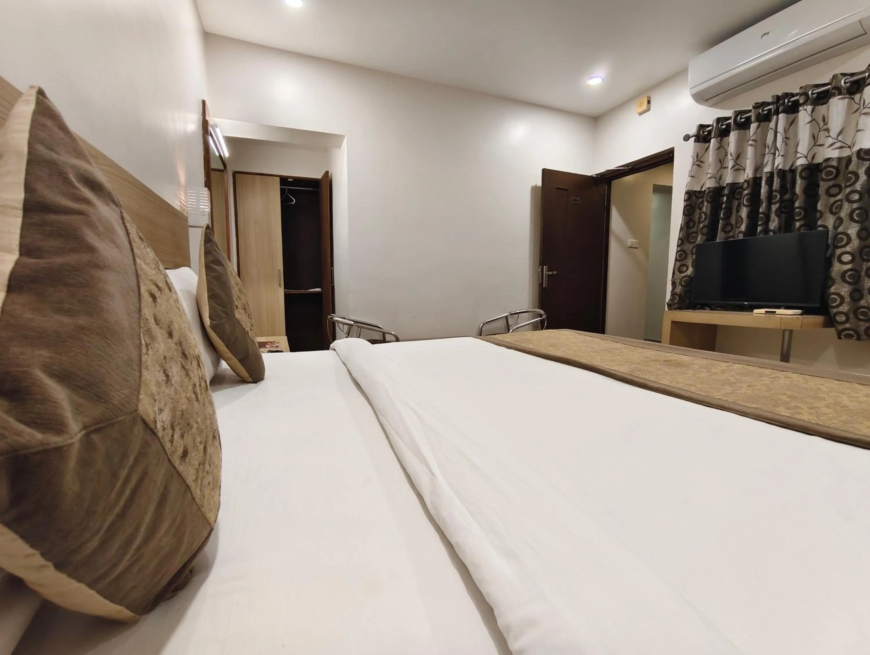 Bed in Hotel Simran - Raipur Junction