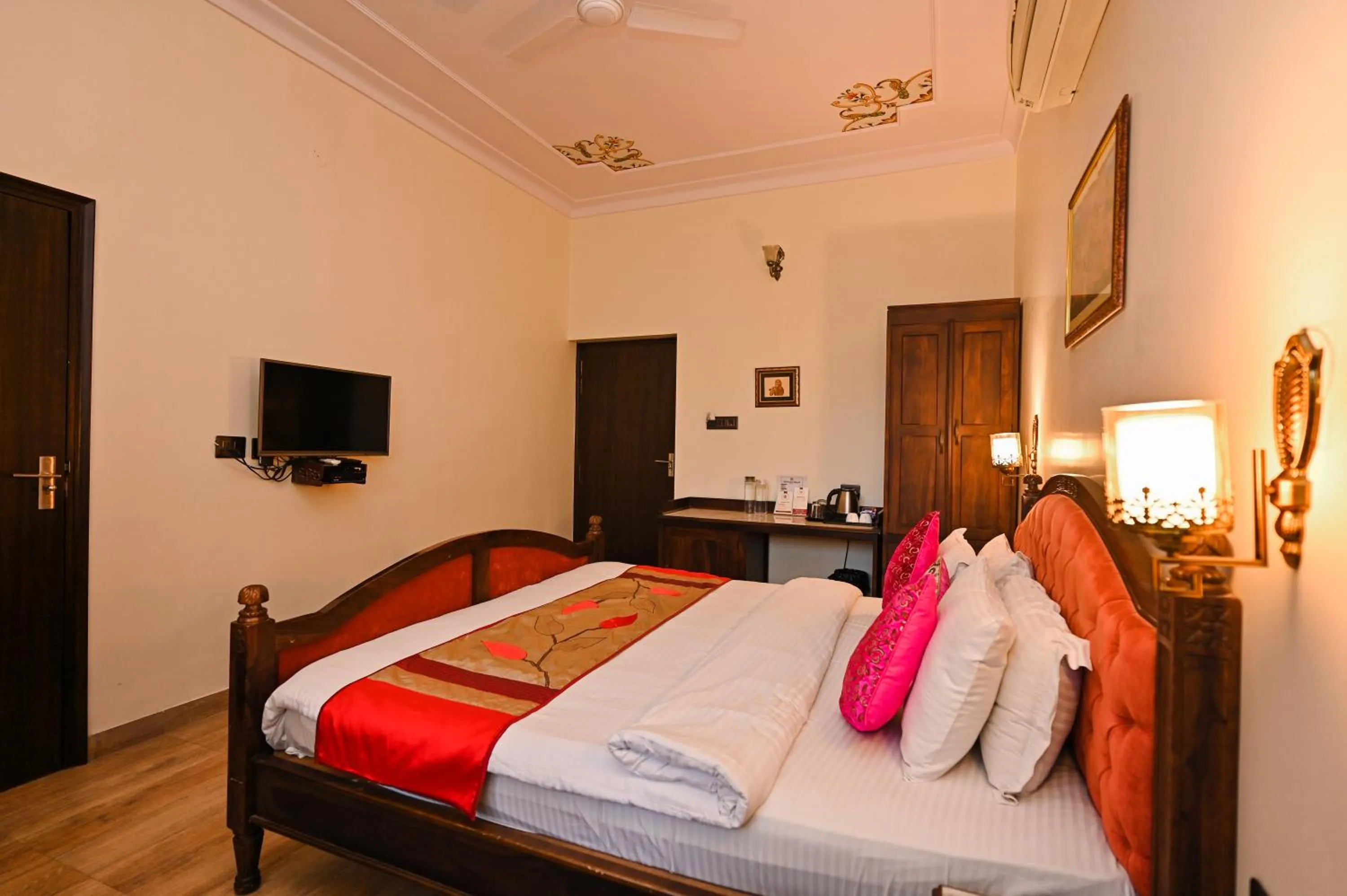 Bed in Harnawa Haveli - A Boutique Heritage Stay