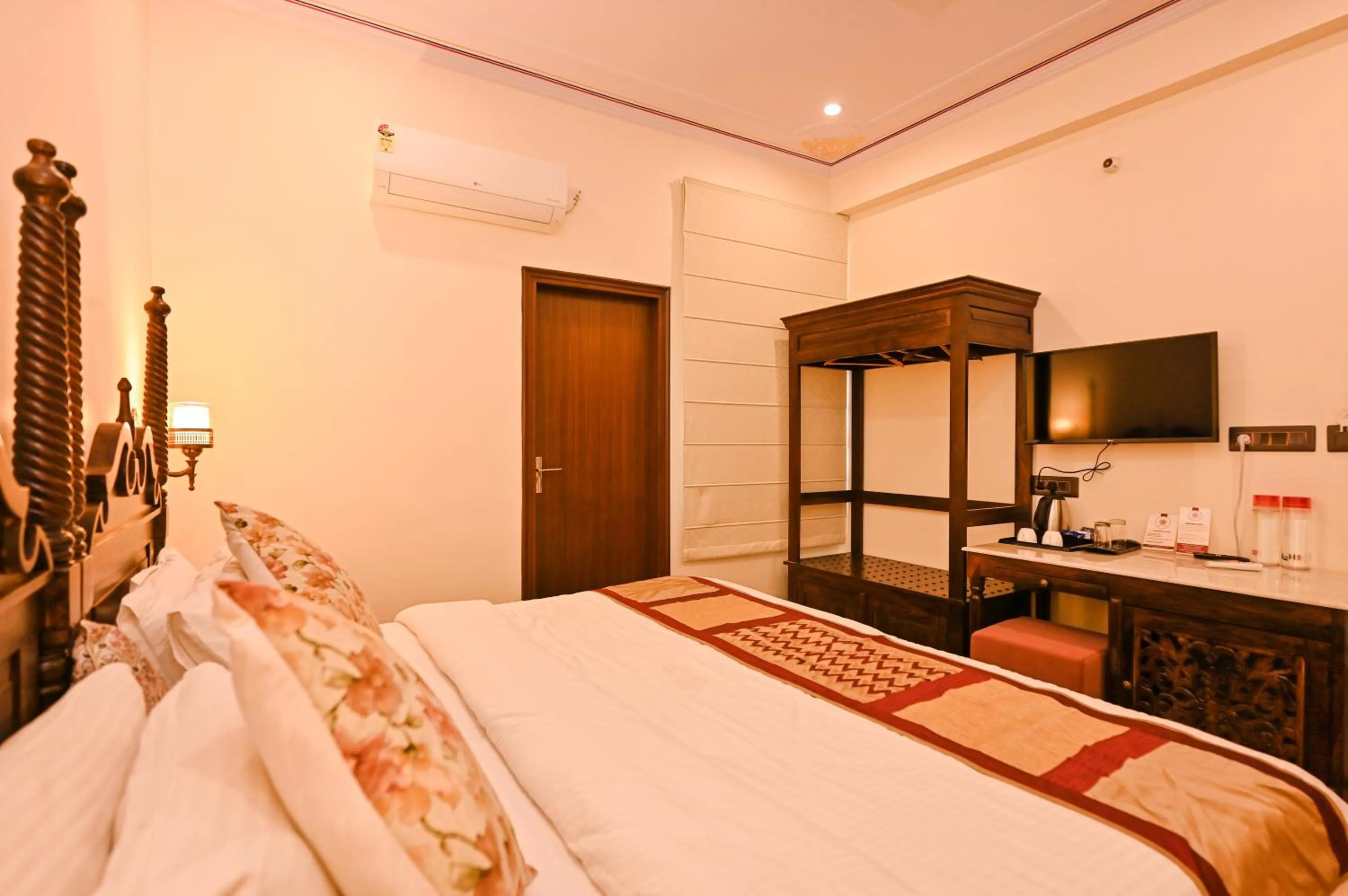 Bed in Harnawa Haveli - A Boutique Heritage Stay