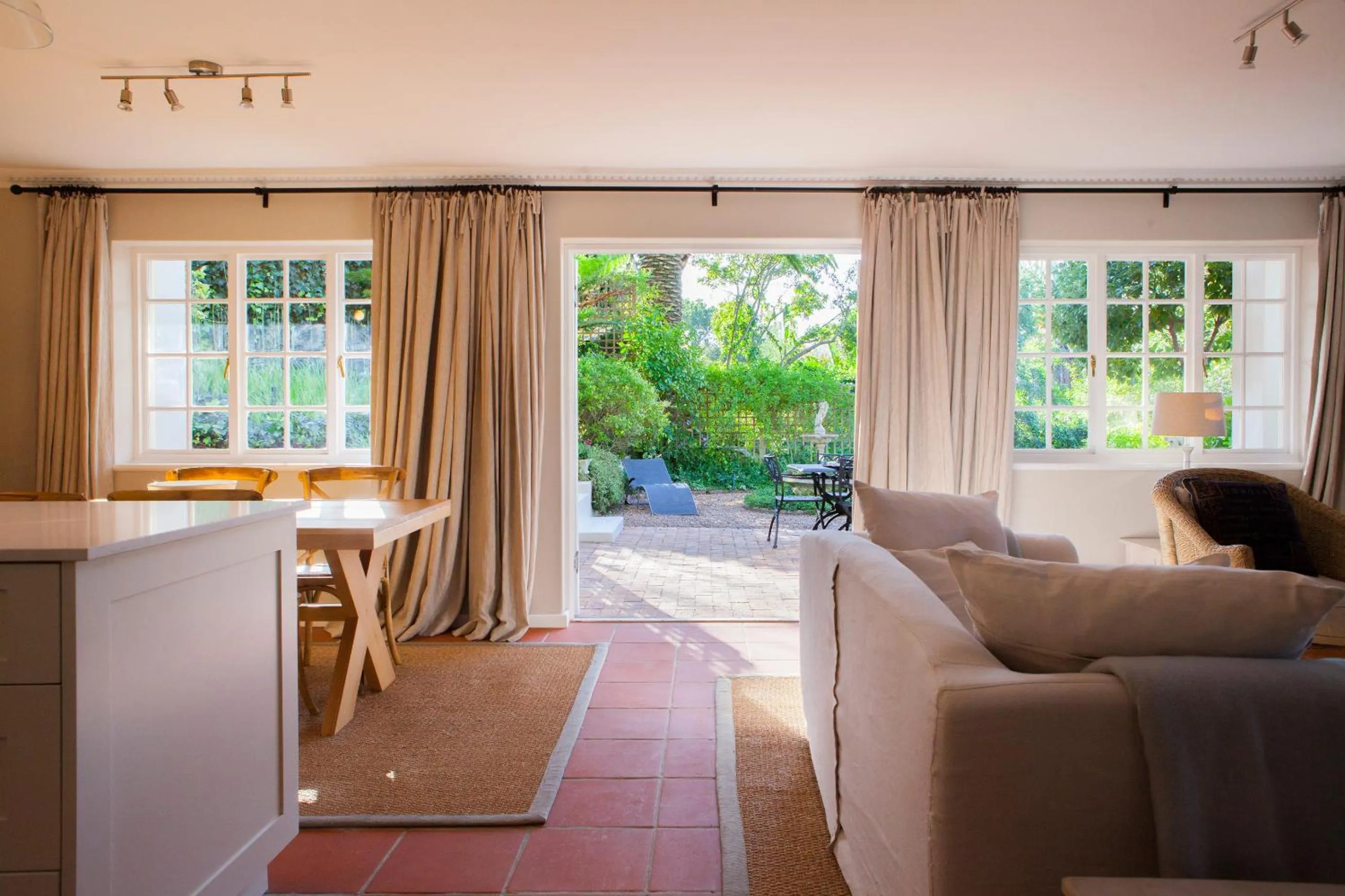Patio in 33 Strawberry Lane - Studio and Cottage