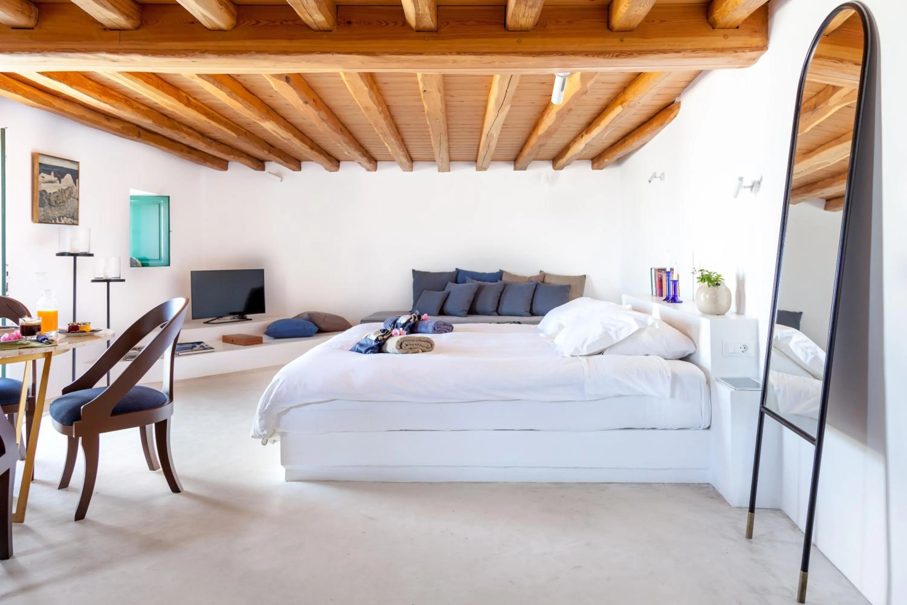 Bedroom, Bed in The Vasilicos