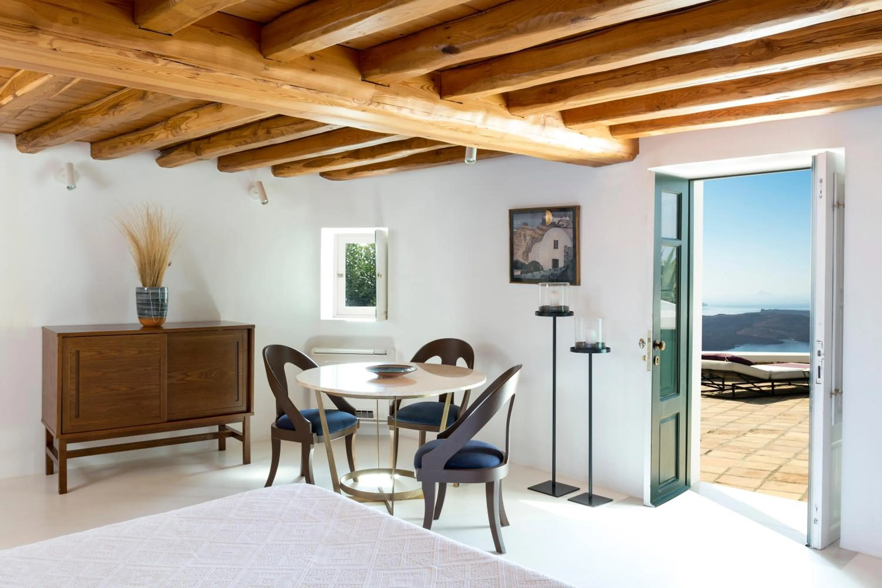 Living room, Bed in The Vasilicos