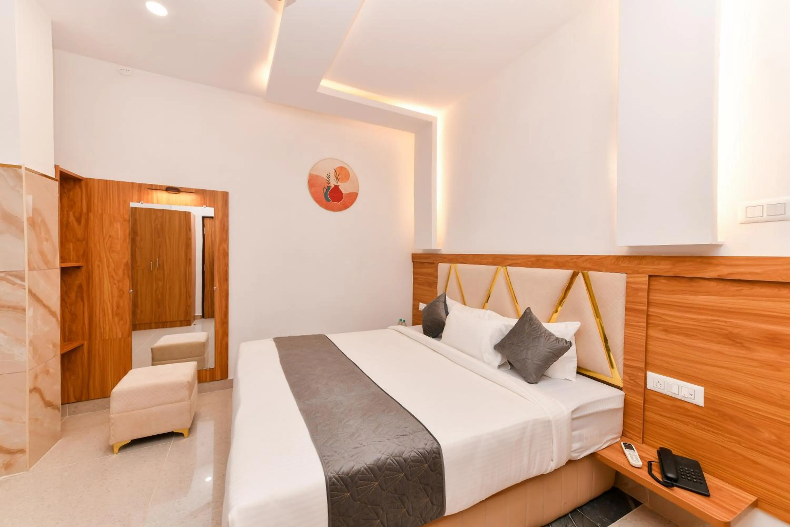 Bed in Hotel Shine International