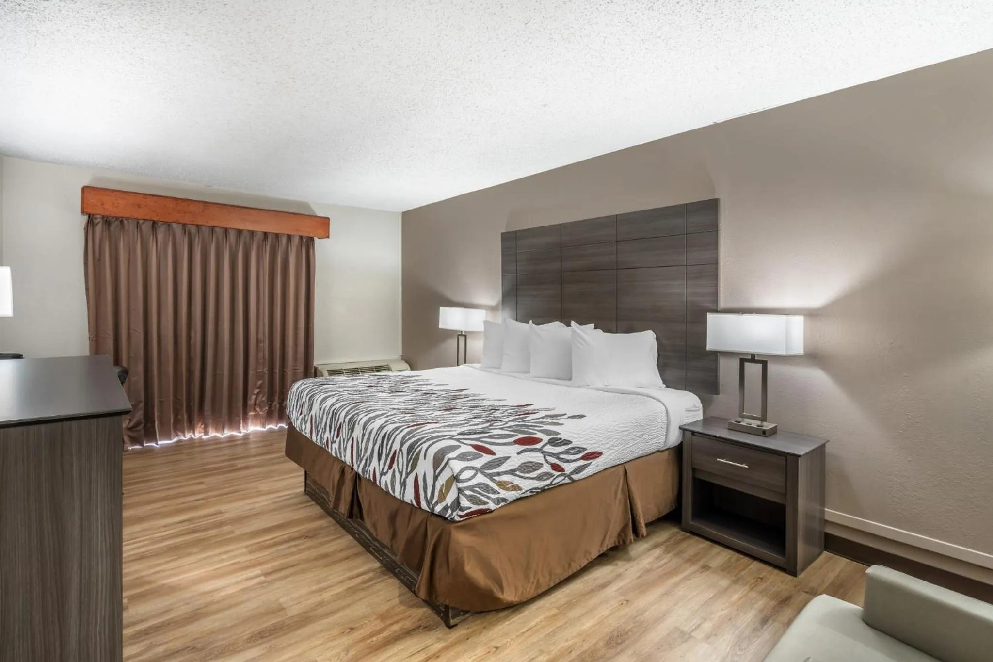 Bedroom, Bed in Best Western Trail Dust Inn & Suites