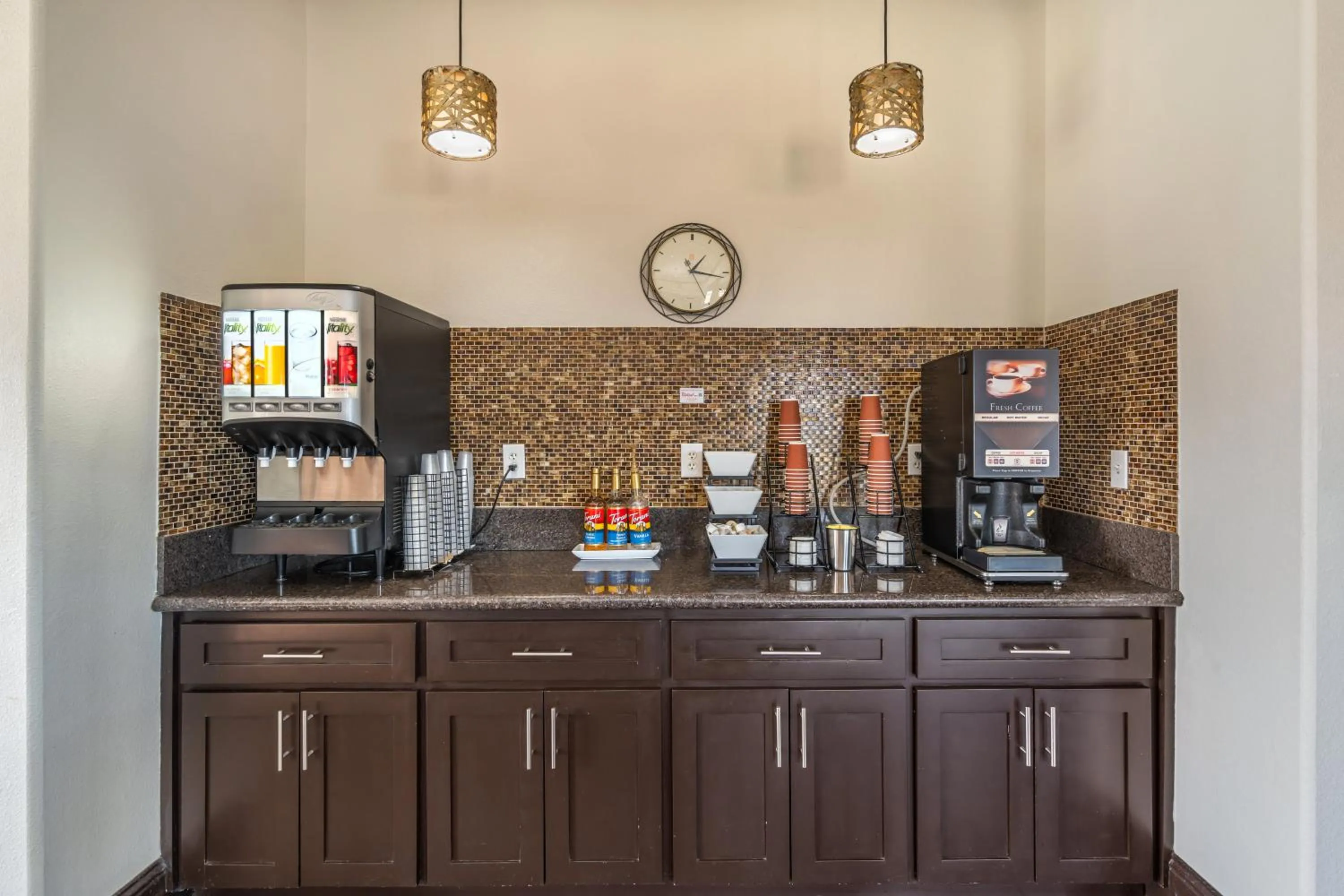 Breakfast in Best Western Trail Dust Inn & Suites