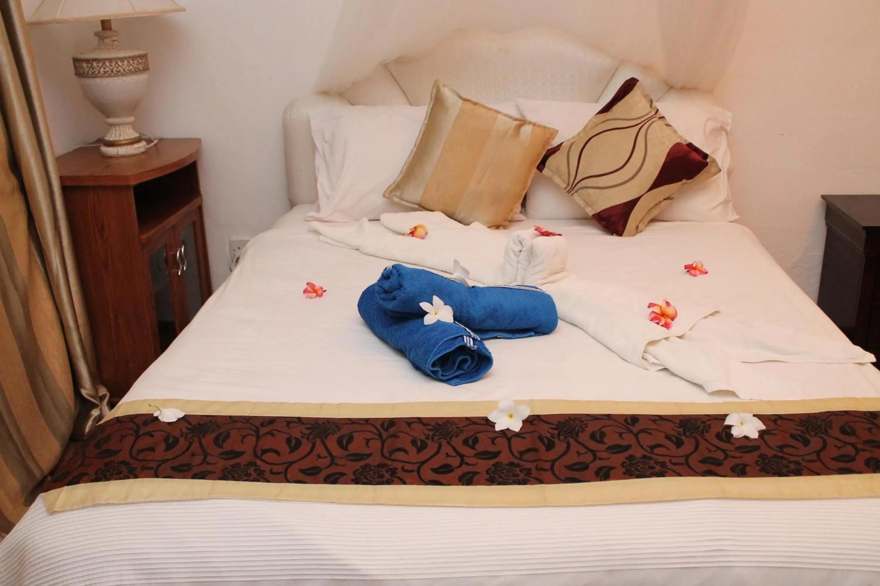 Bed in Le Bonheur Villa