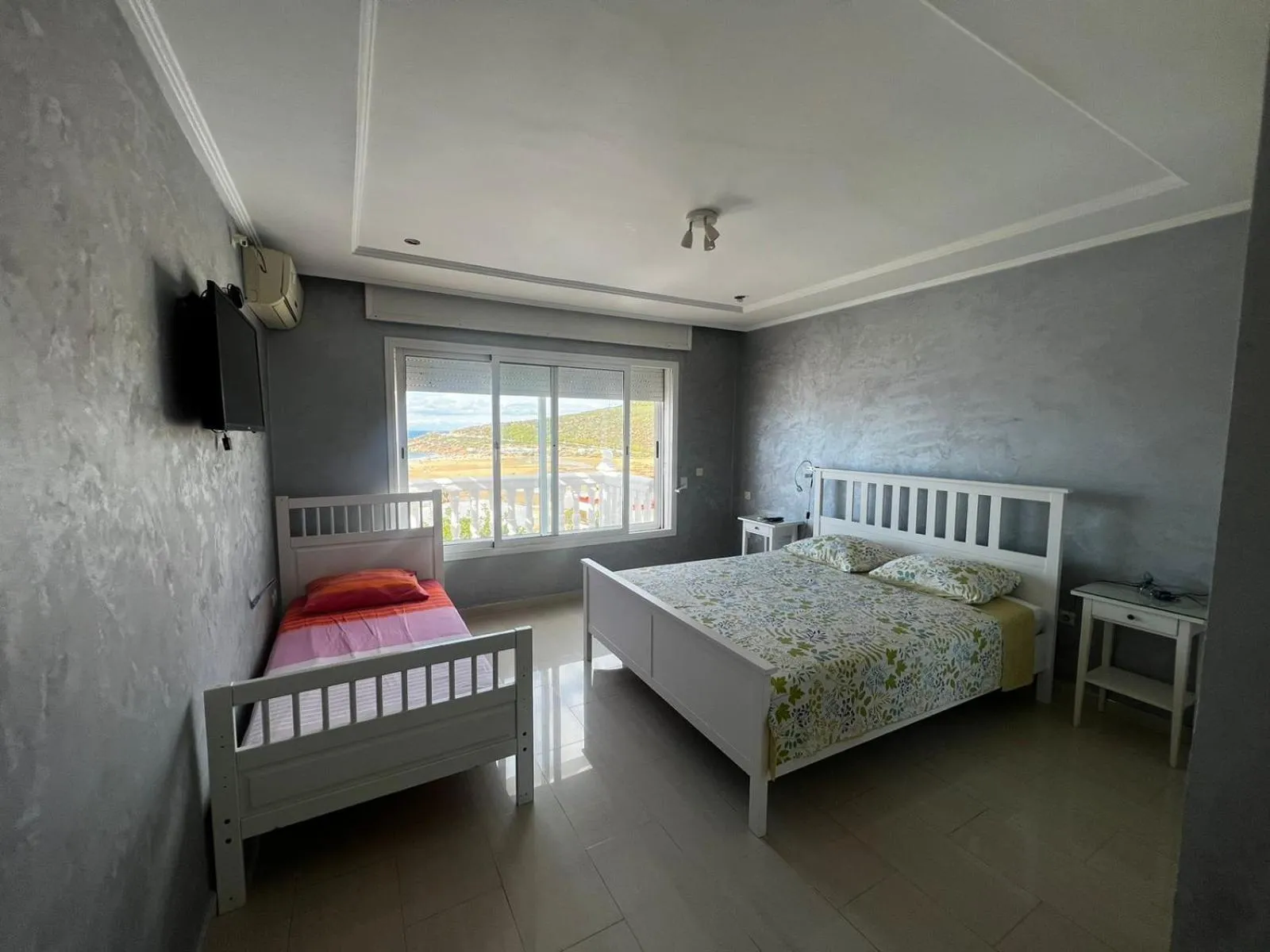 Bed in Villa Tanger Cap Spartel Vue sur mer