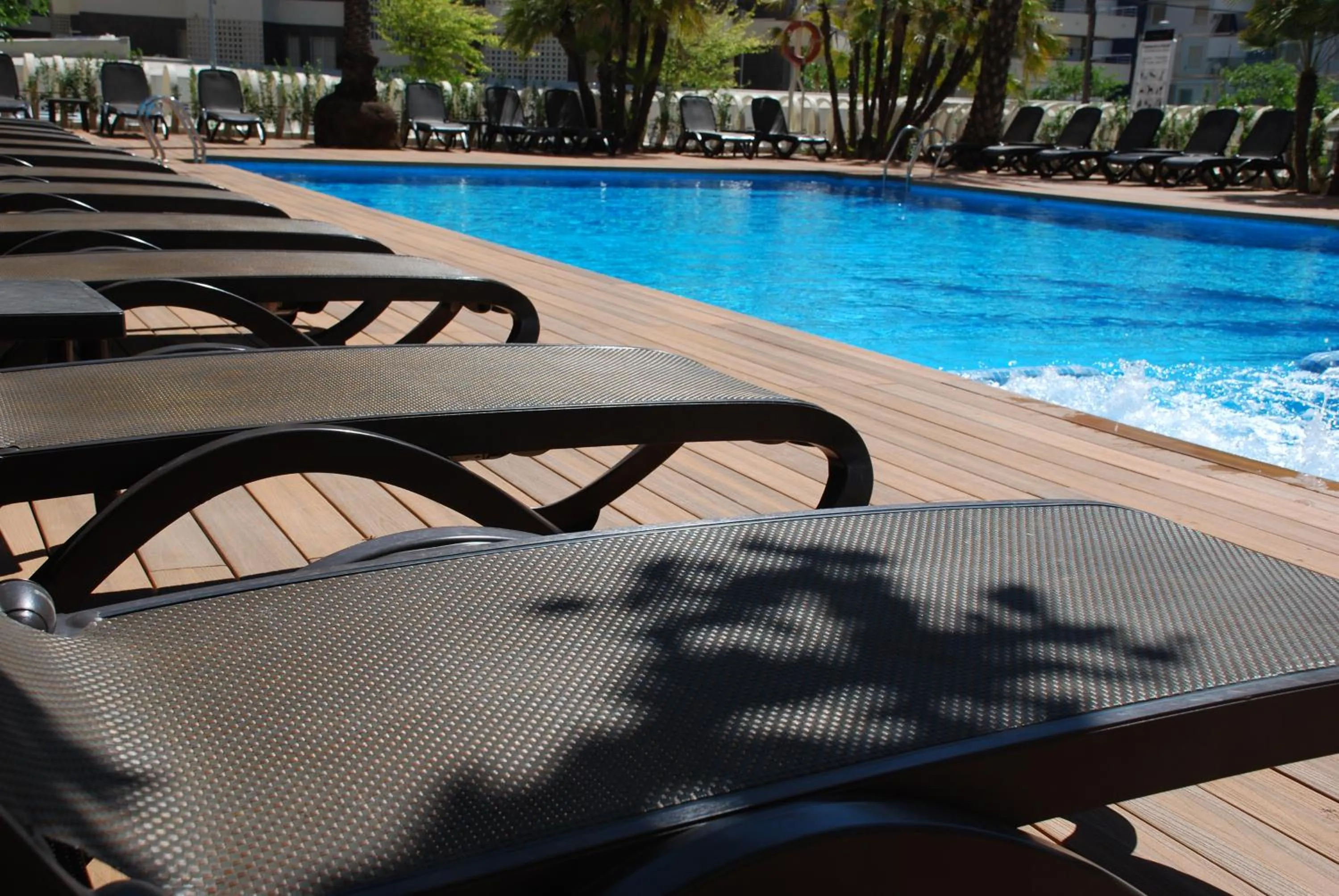 Swimming pool in Hotel Los Robles
