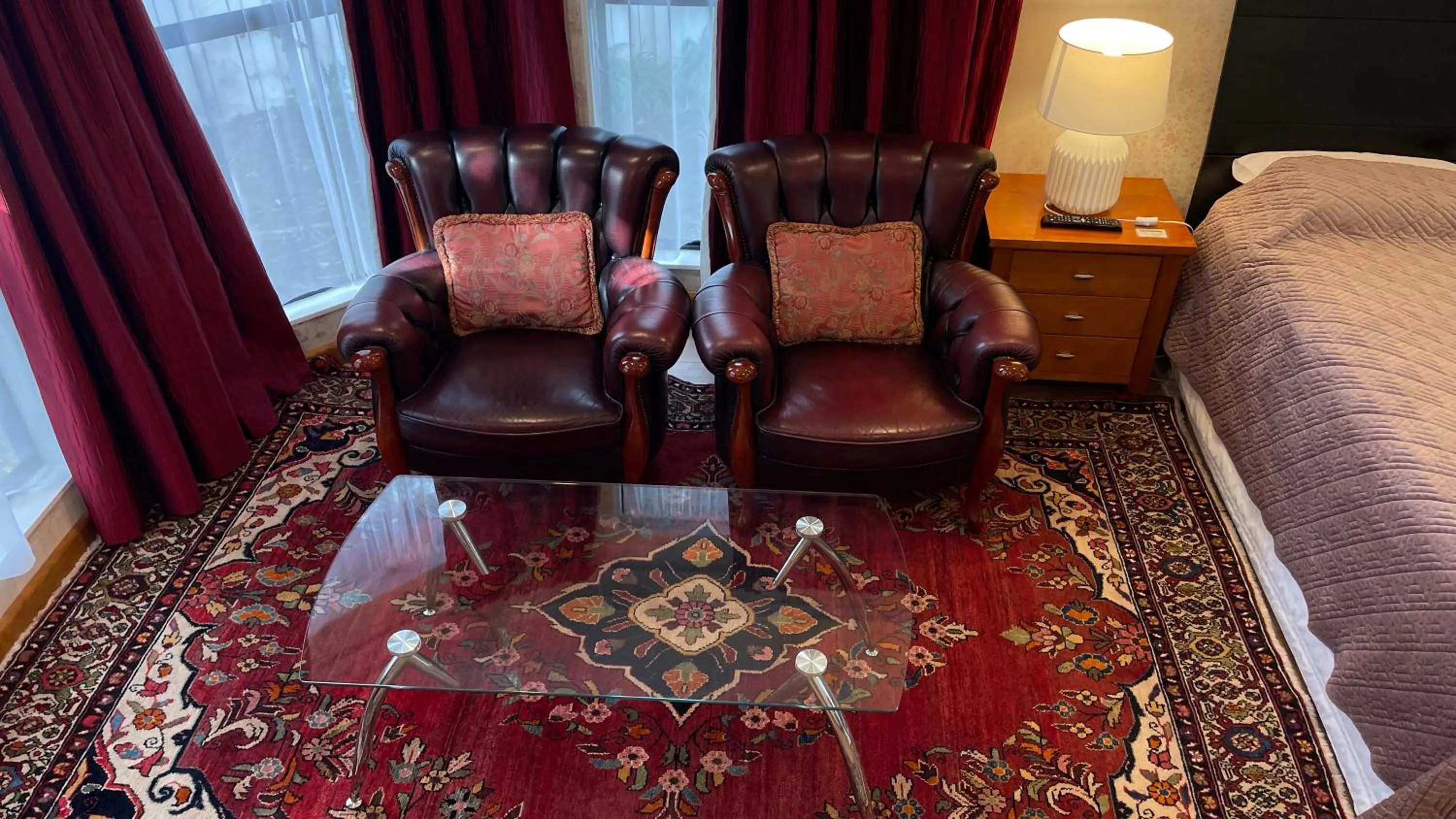 Cascades Motor Lodge