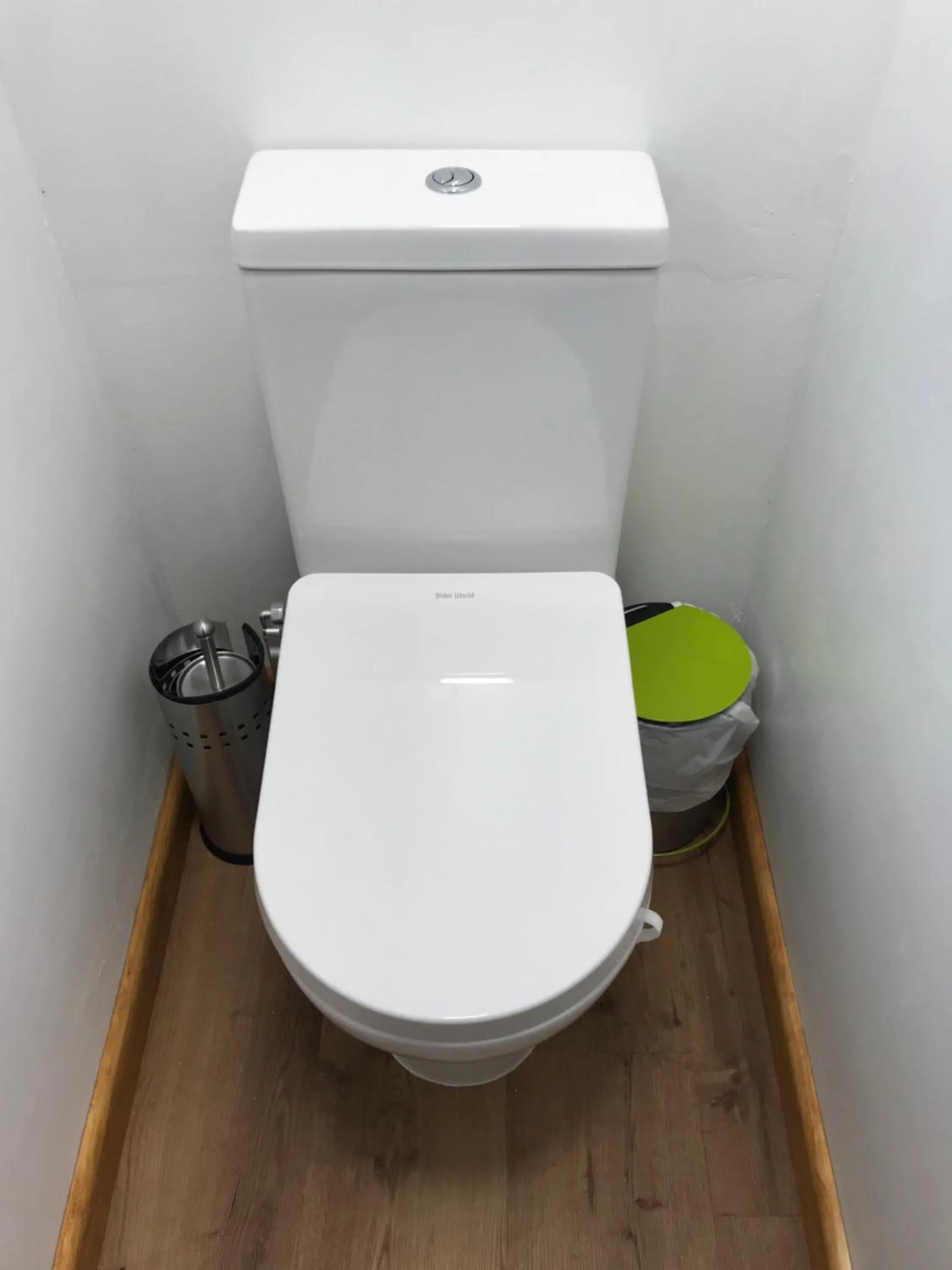 Cascades Motor Lodge