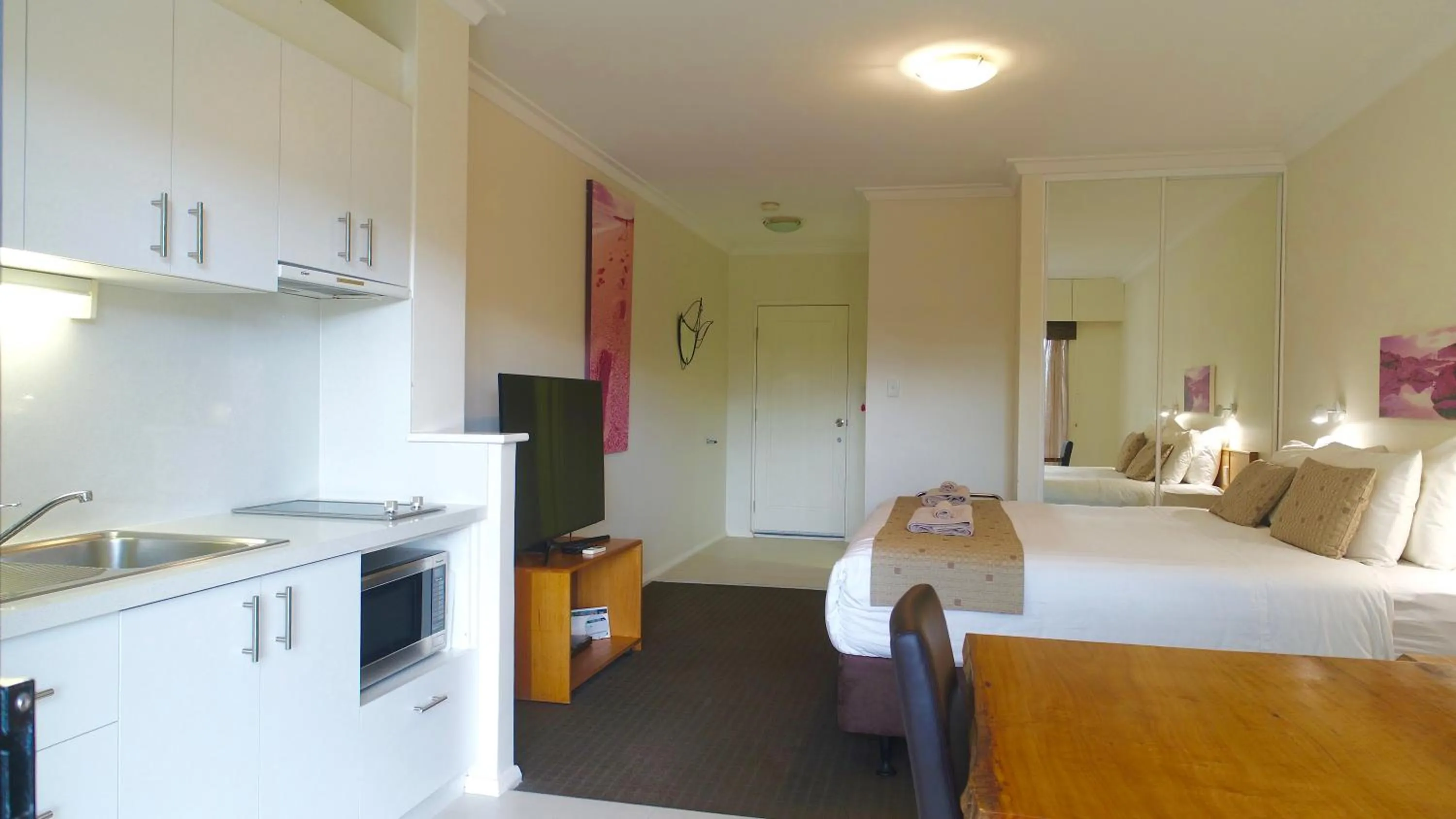 Kitchen or kitchenette in Margaret River Beach Apartments