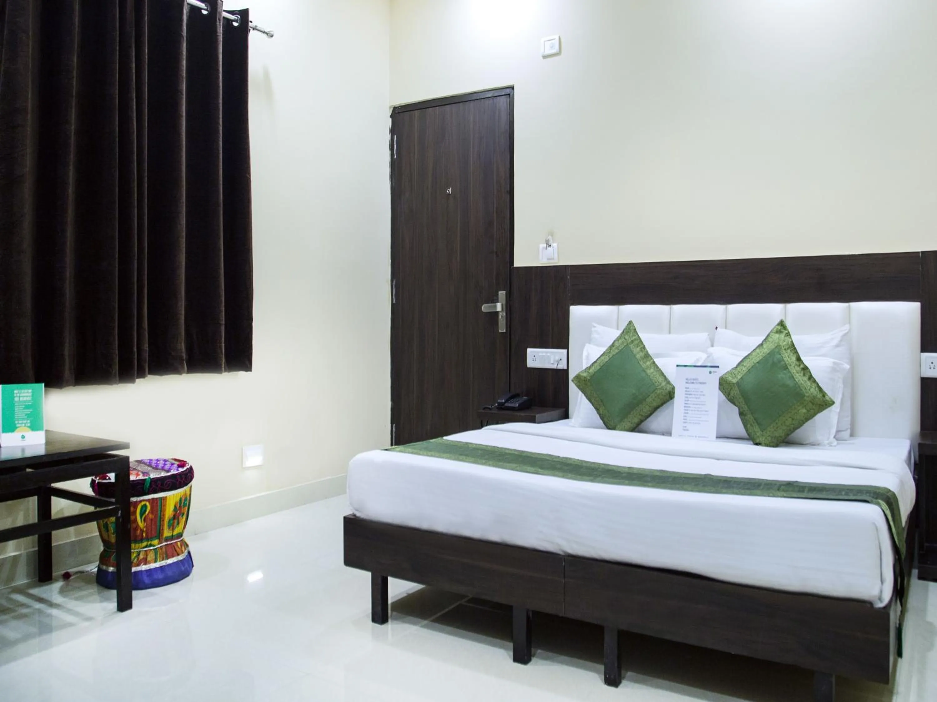 Bed in Taj Haveli Hotel Agra - Walkable Distance From Taj Mahal