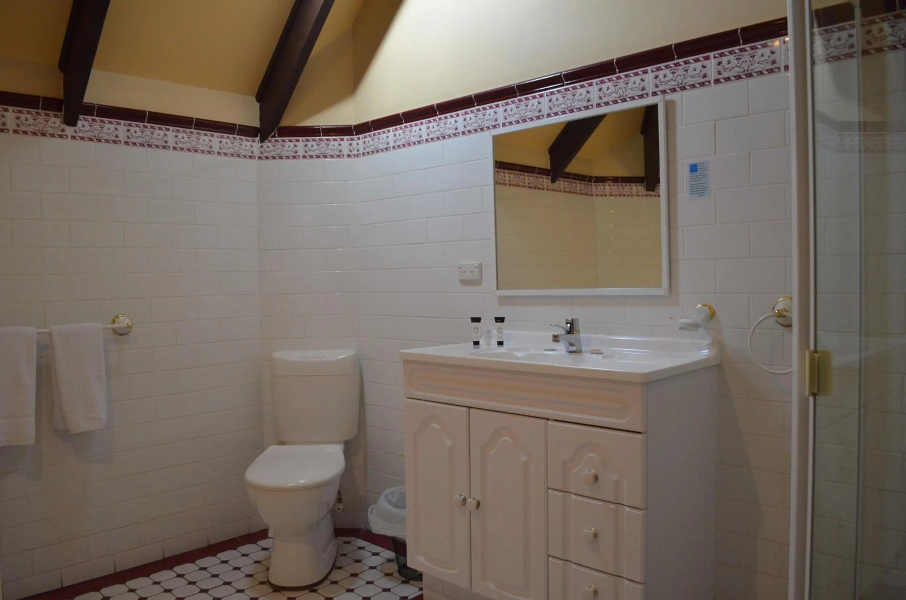 Bathroom in Hahndorf Motel