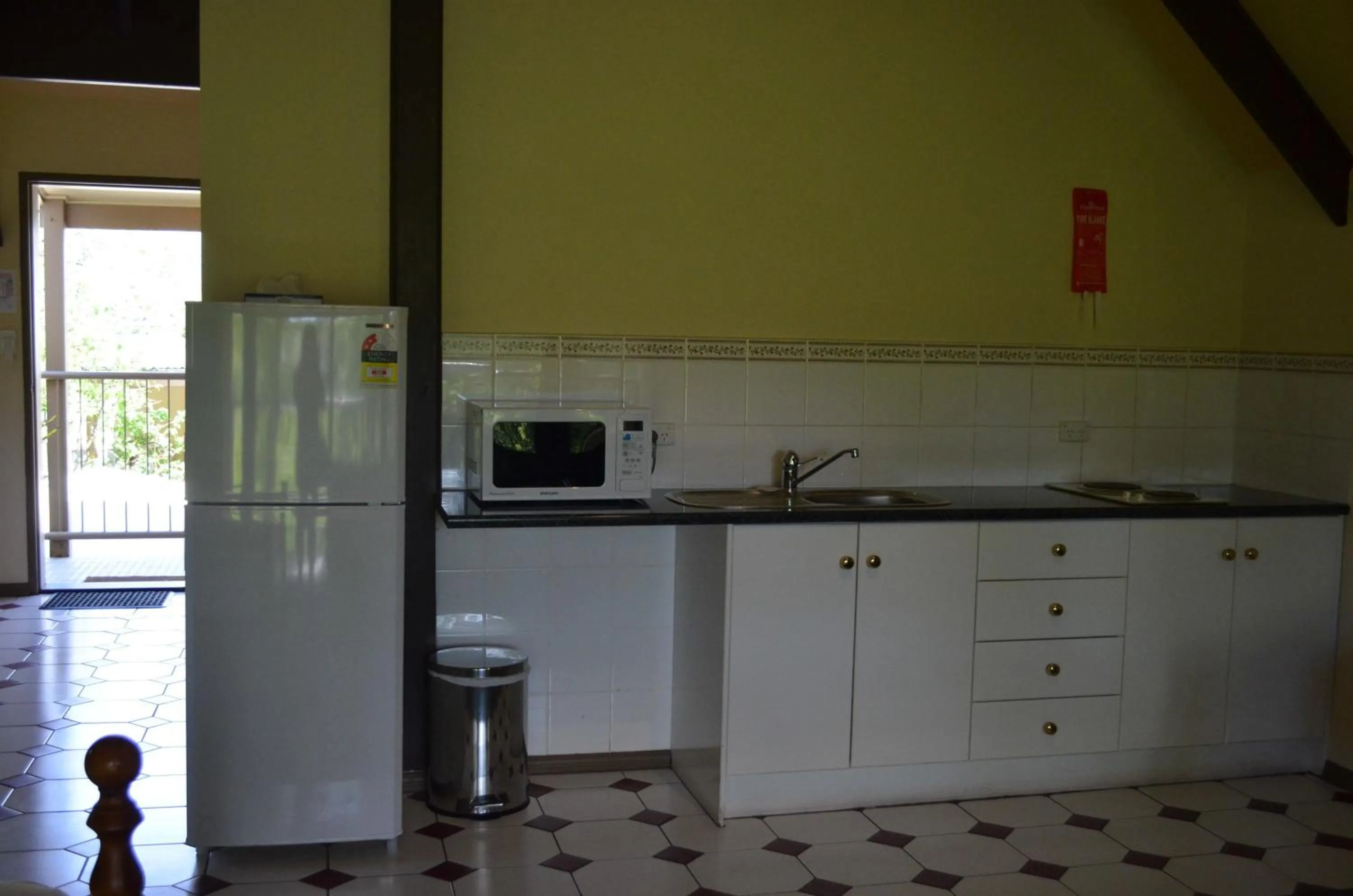 Kitchen or kitchenette in Hahndorf Motel