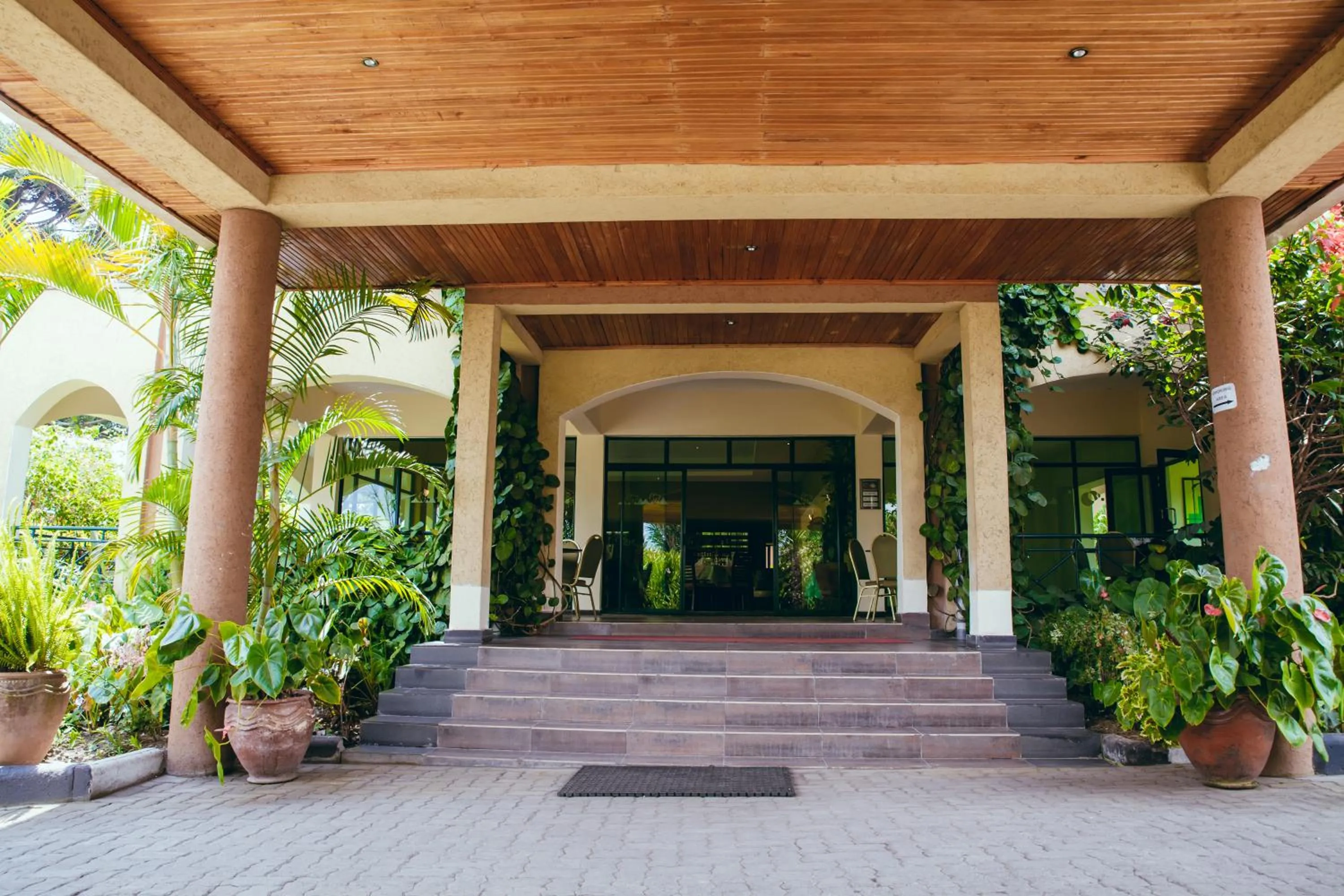 Facade/entrance in Gorillas Volcanoes Hotel