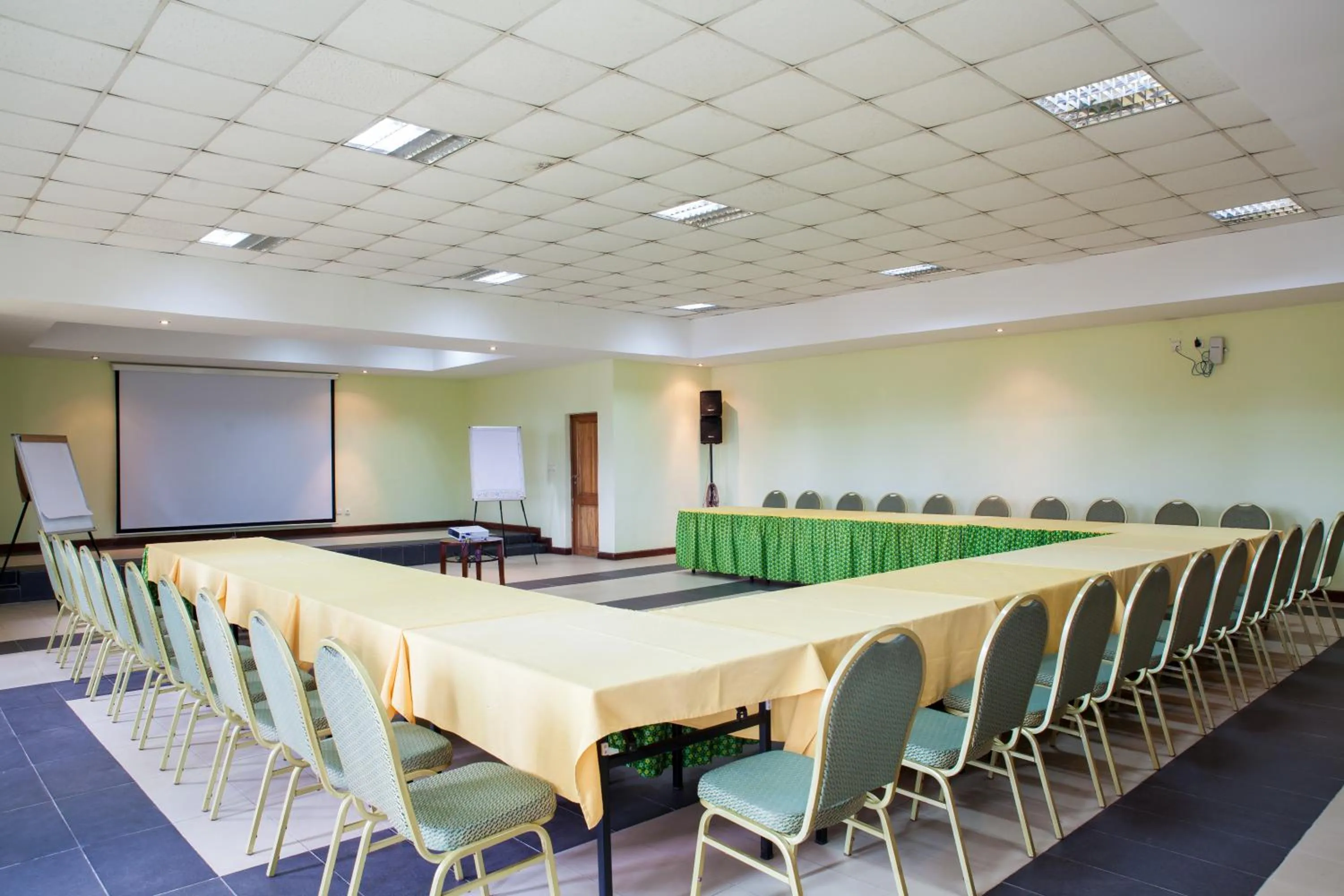 Banquet/Function facilities in Gorillas Volcanoes Hotel