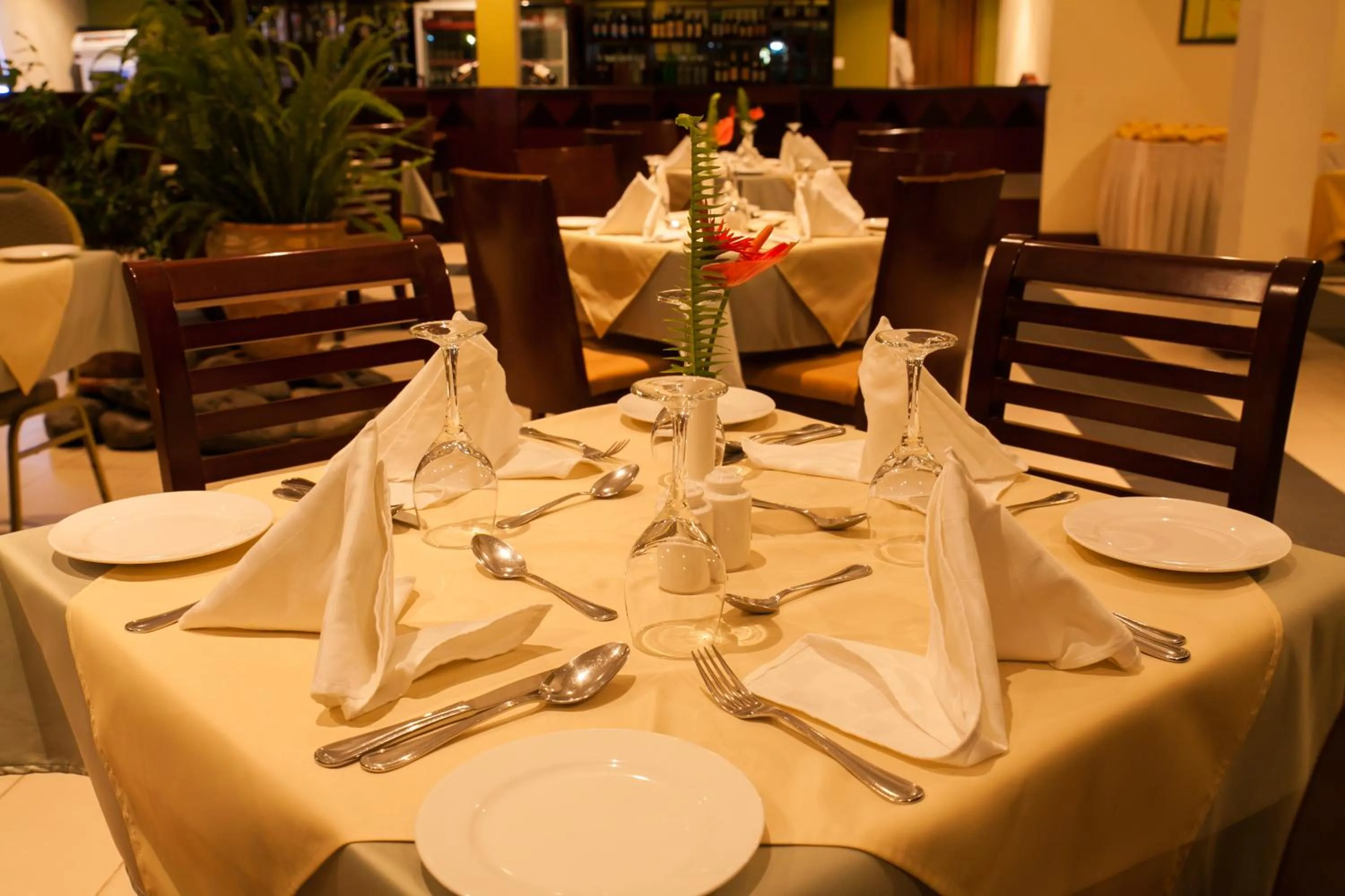 Restaurant/places to eat in Gorillas Volcanoes Hotel