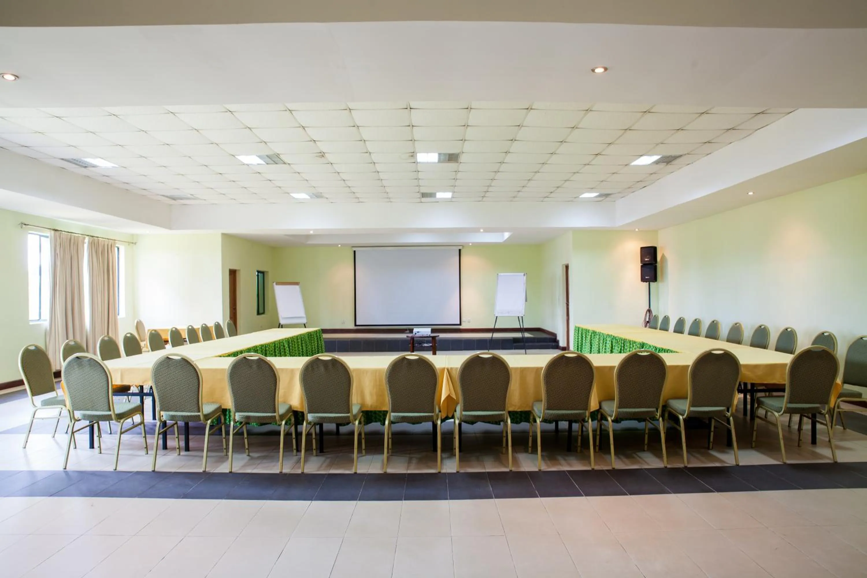 Banquet/Function facilities in Gorillas Volcanoes Hotel