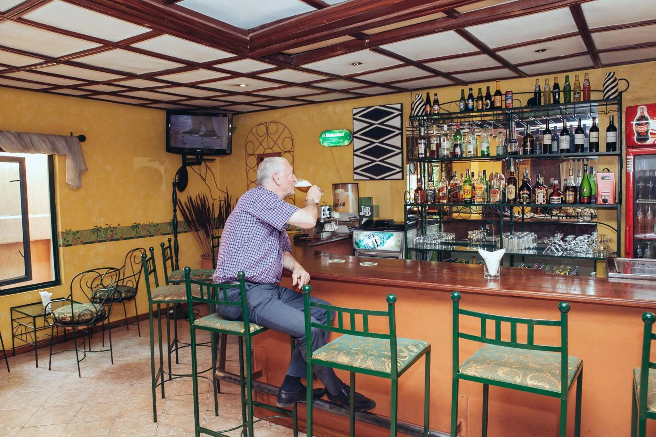 Lounge or bar in Gorillas City Centre Hotel