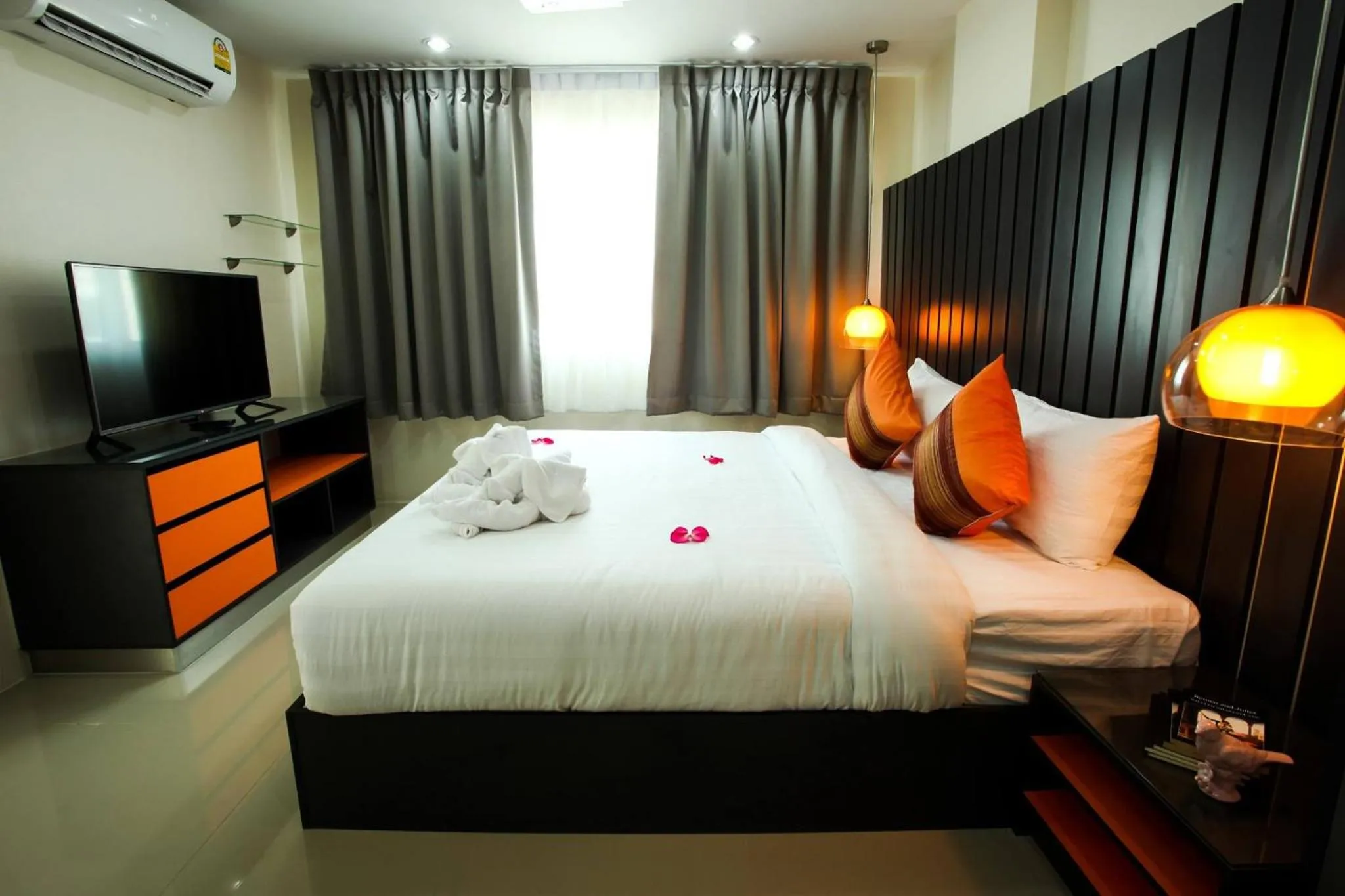 Bed in Patt Serviced Apartments