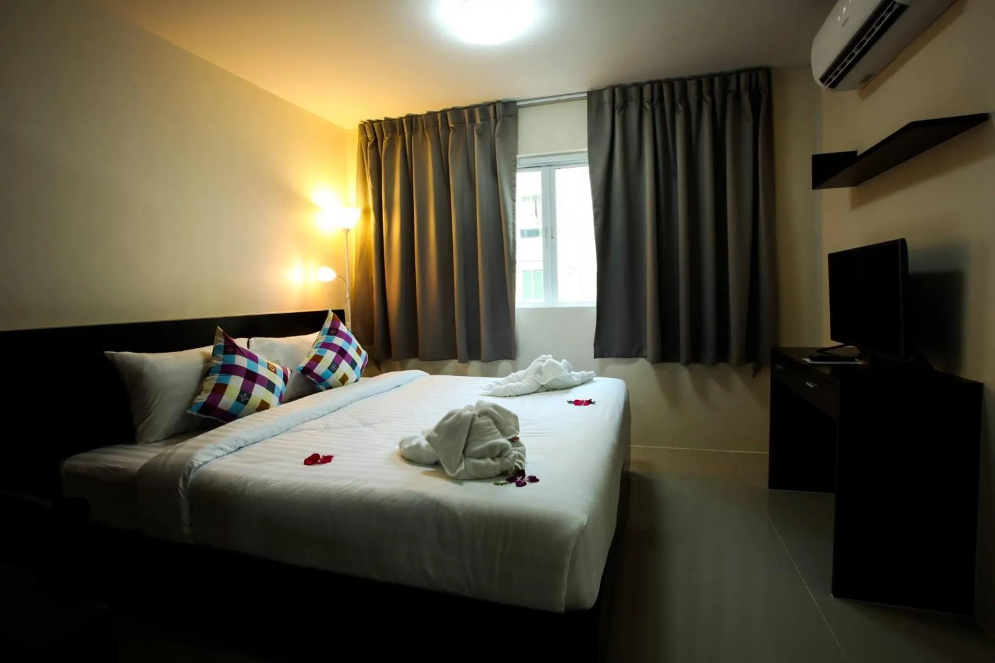 Bed in Patt Serviced Apartments