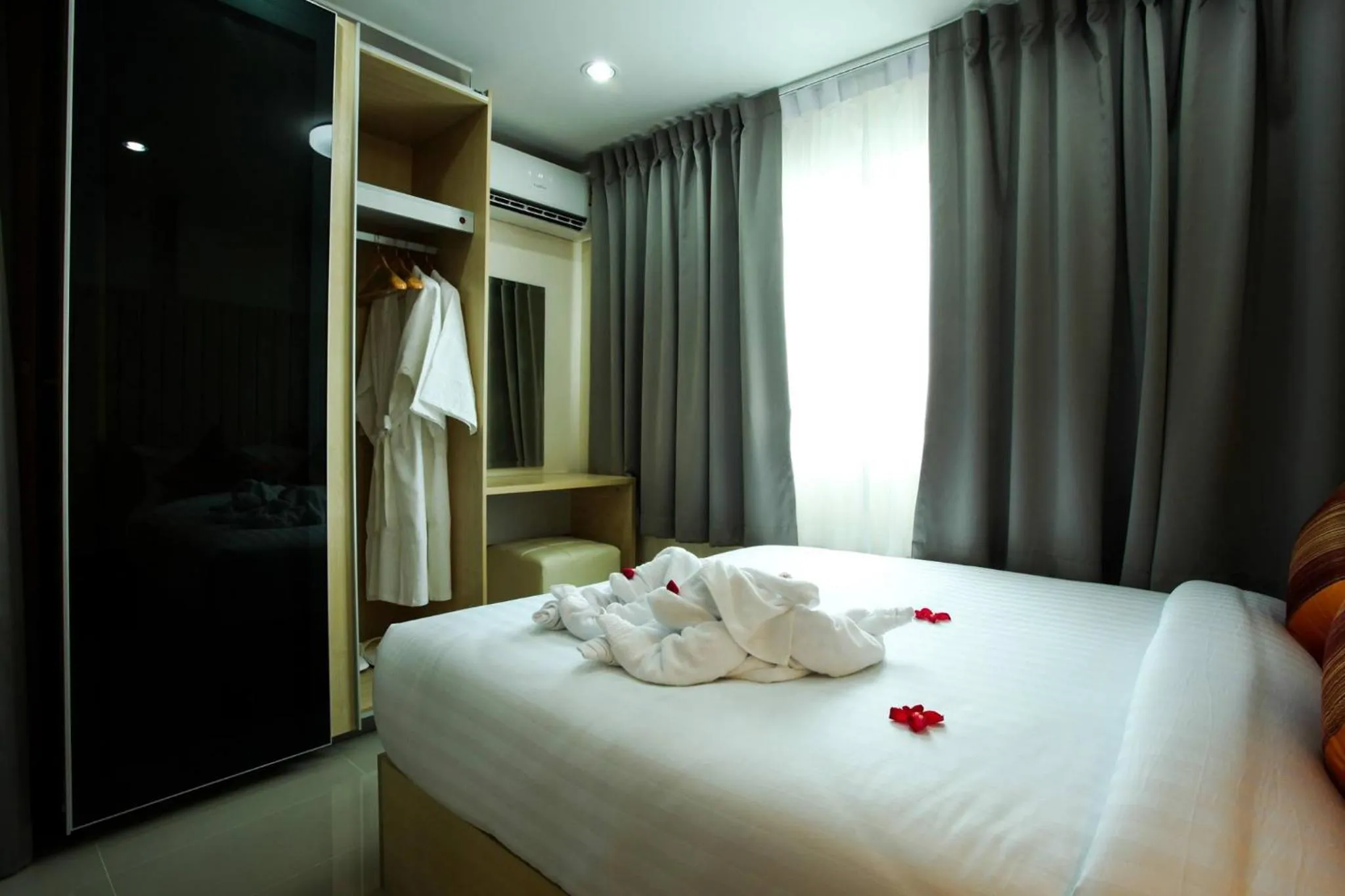 Bed in Patt Serviced Apartments