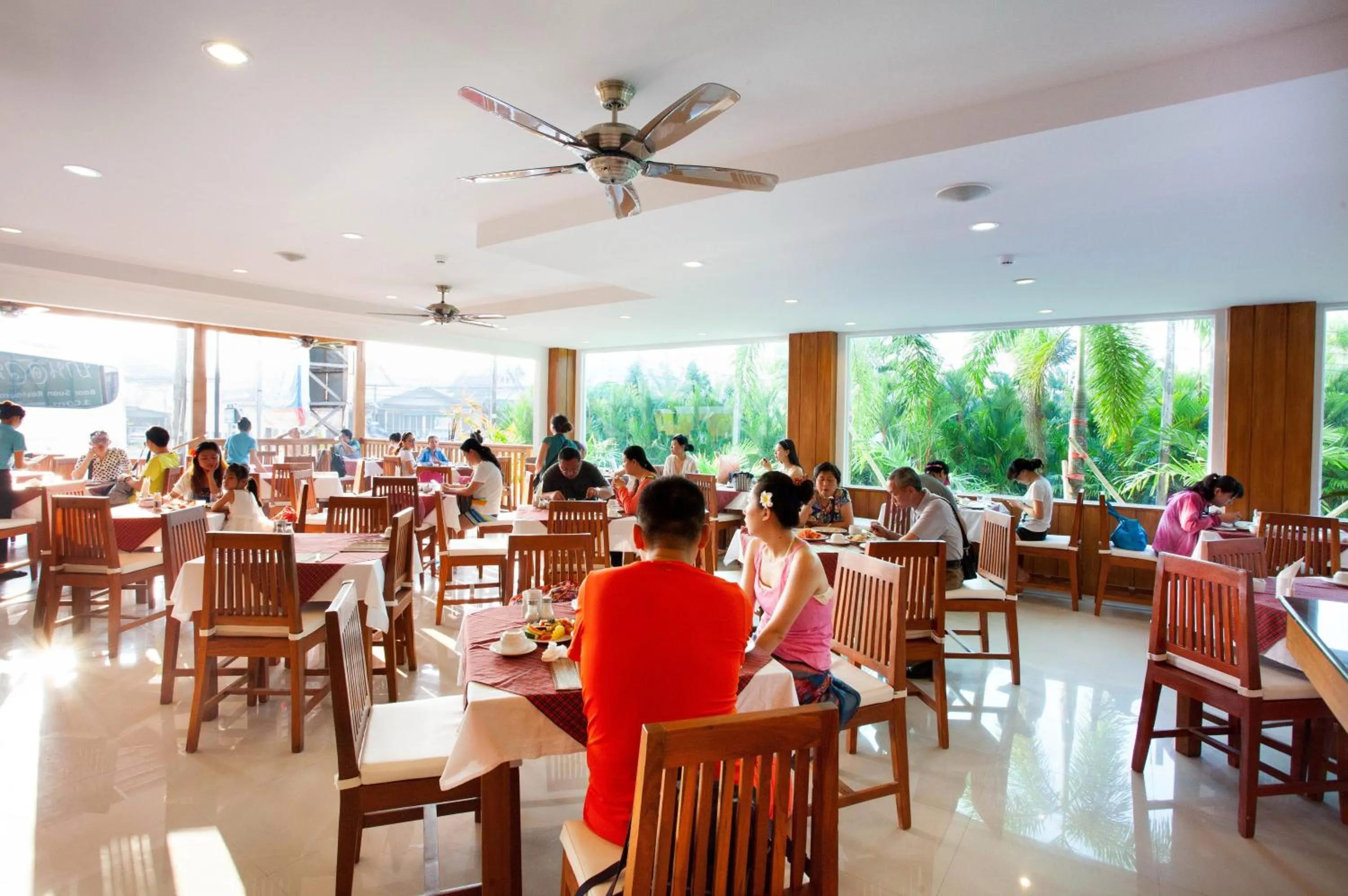 Restaurant/places to eat in Rawai Princess Hotel