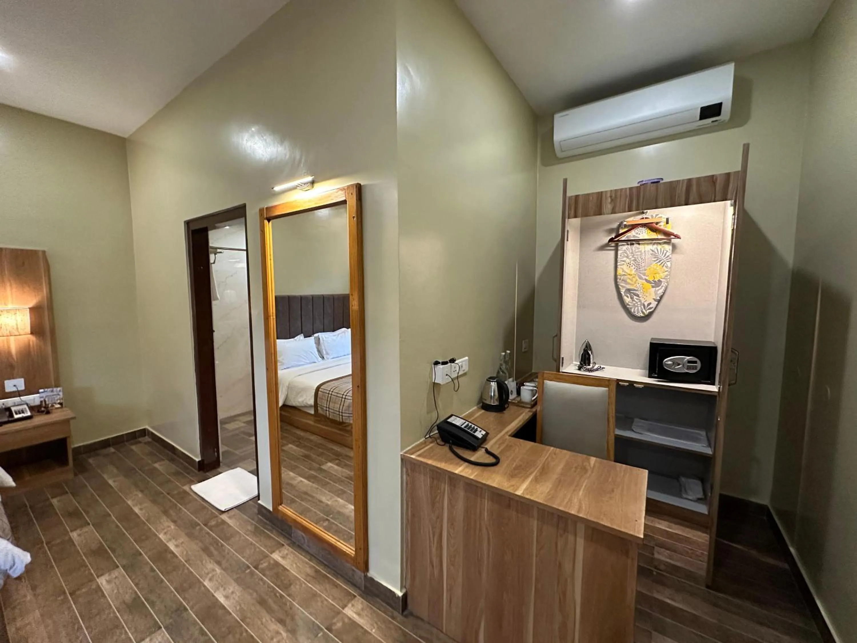 Coffee/tea facilities in Jungleciti House, Kaziranga National Park