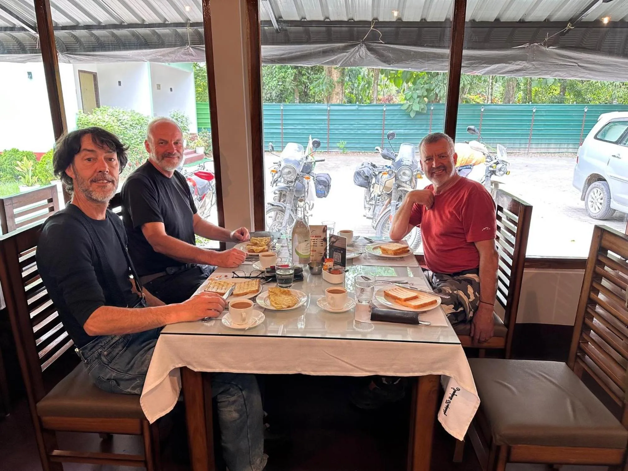 Restaurant/places to eat in Jungleciti House, Kaziranga National Park