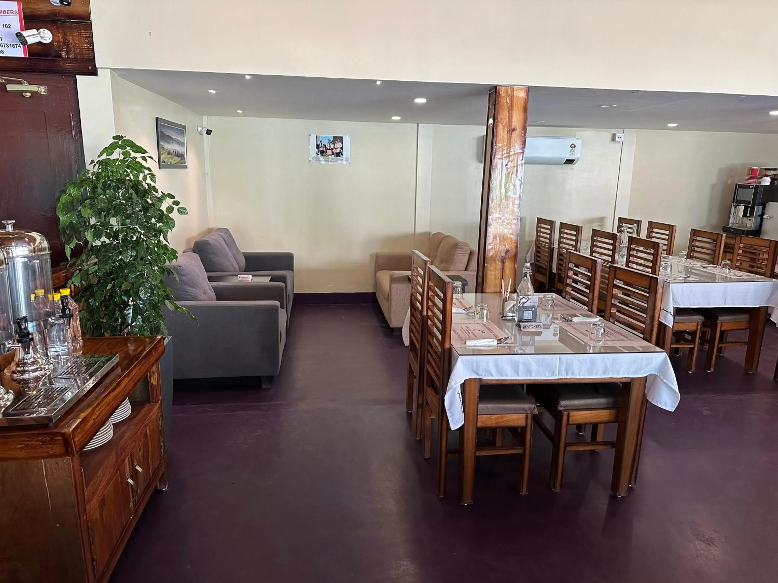 Restaurant/places to eat in Jungleciti House, Kaziranga National Park