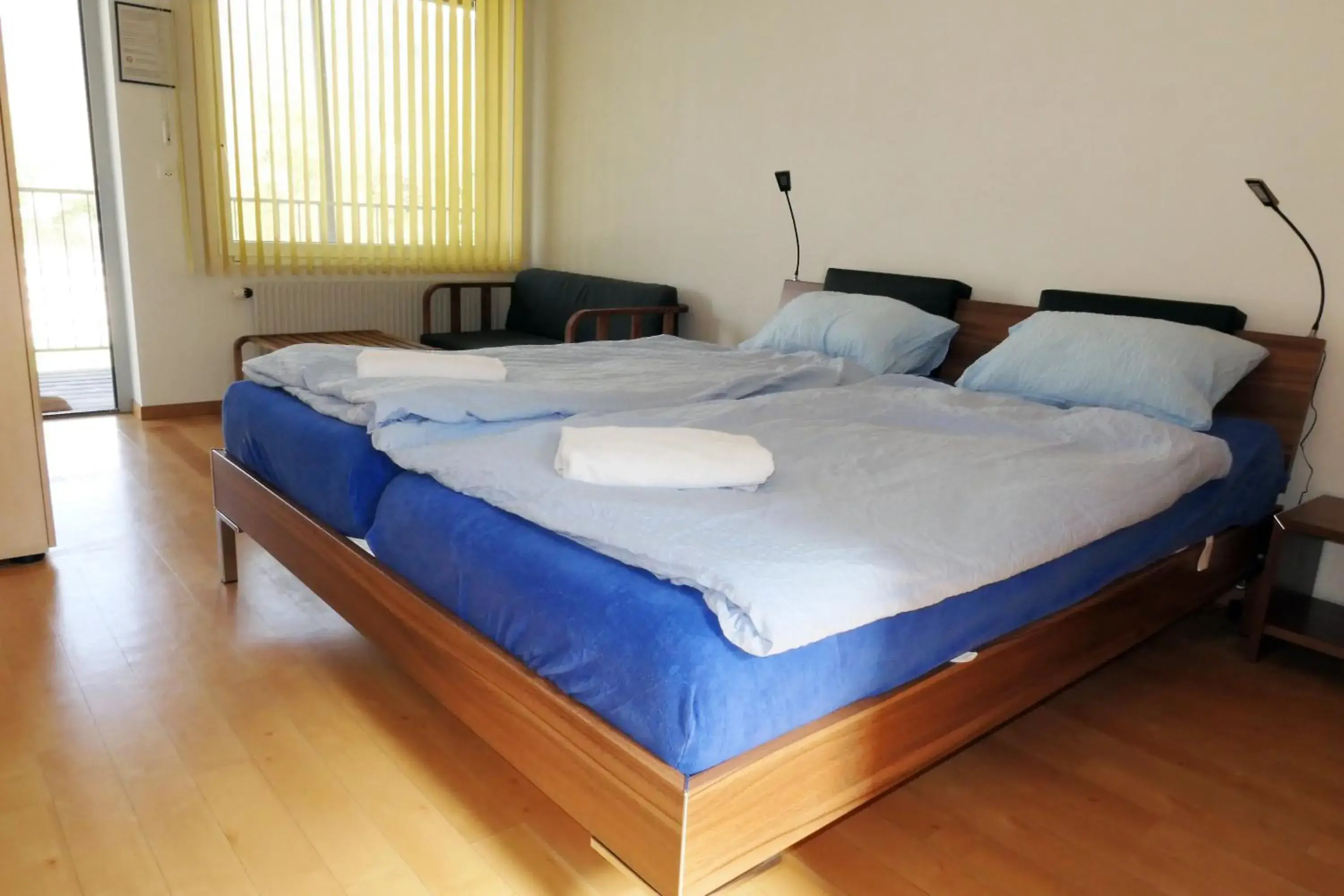 Budget Double or Twin Room - single occupancy in Swiss Hostel Lago Lodge Budget Double or Twin Room - single occupancy in Swiss Hostel Lago Lodge