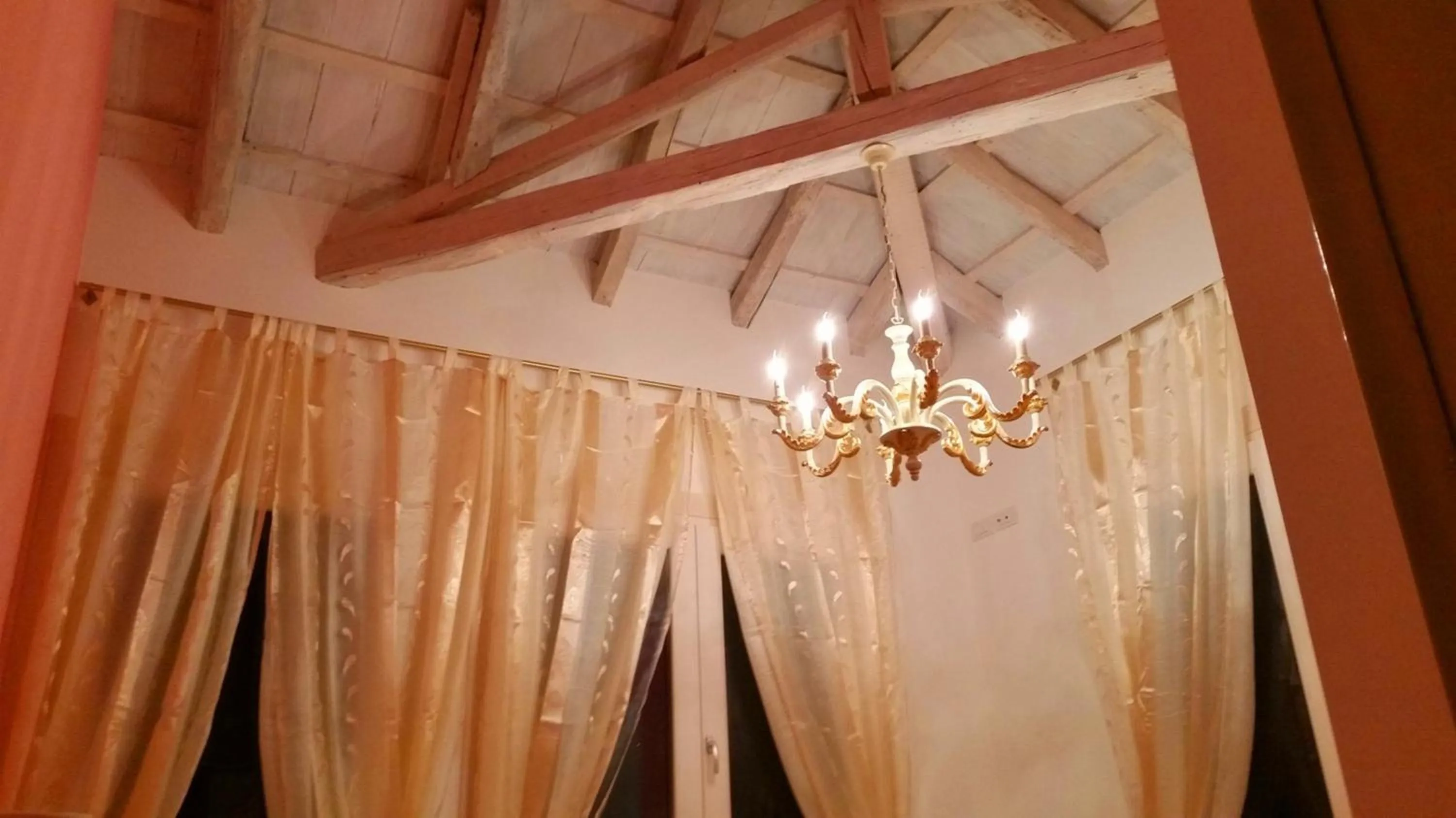 Decorative detail in B&B La Porta Rossa