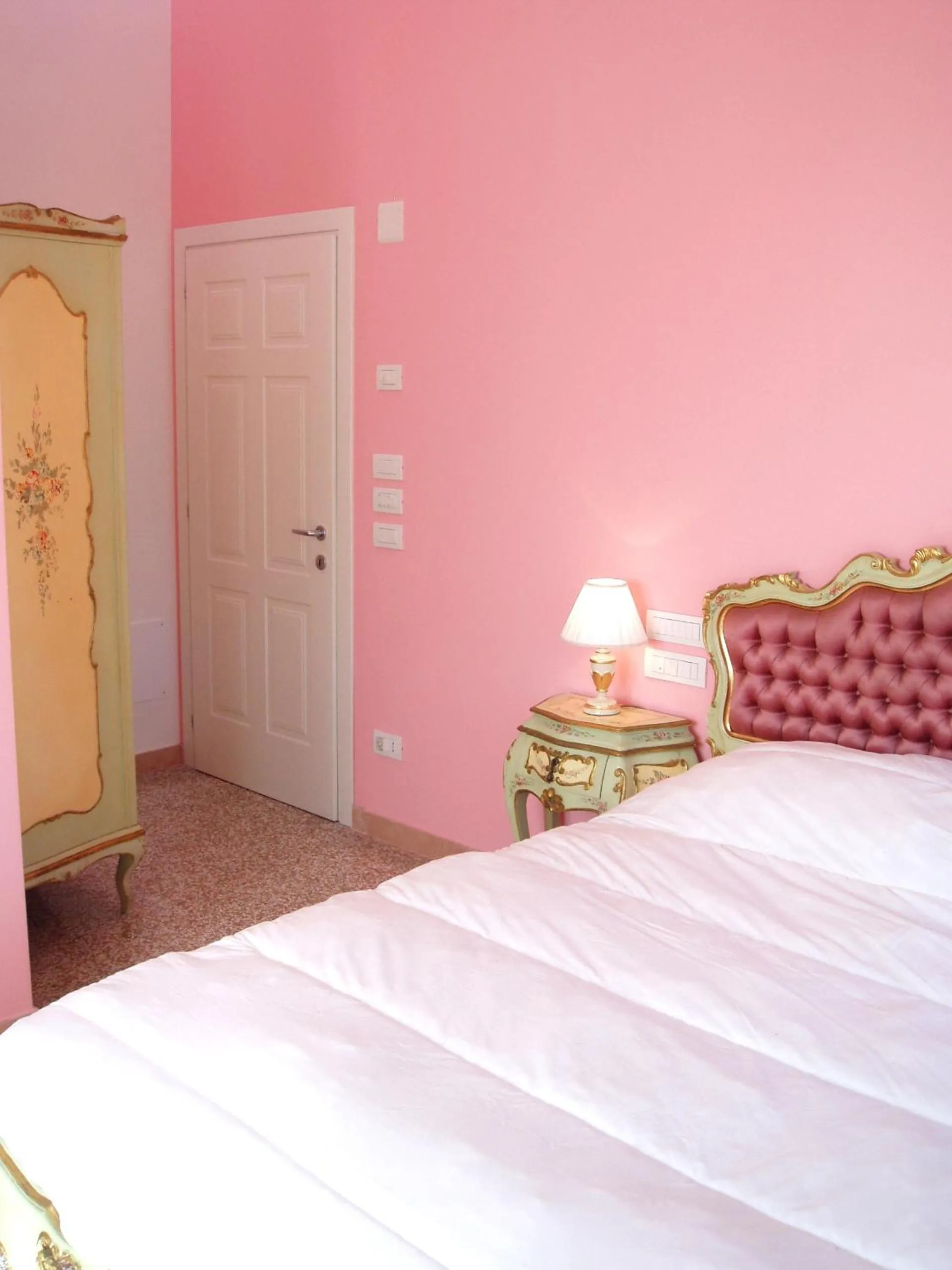 Photo of the whole room, Bed in B&B La Porta Rossa