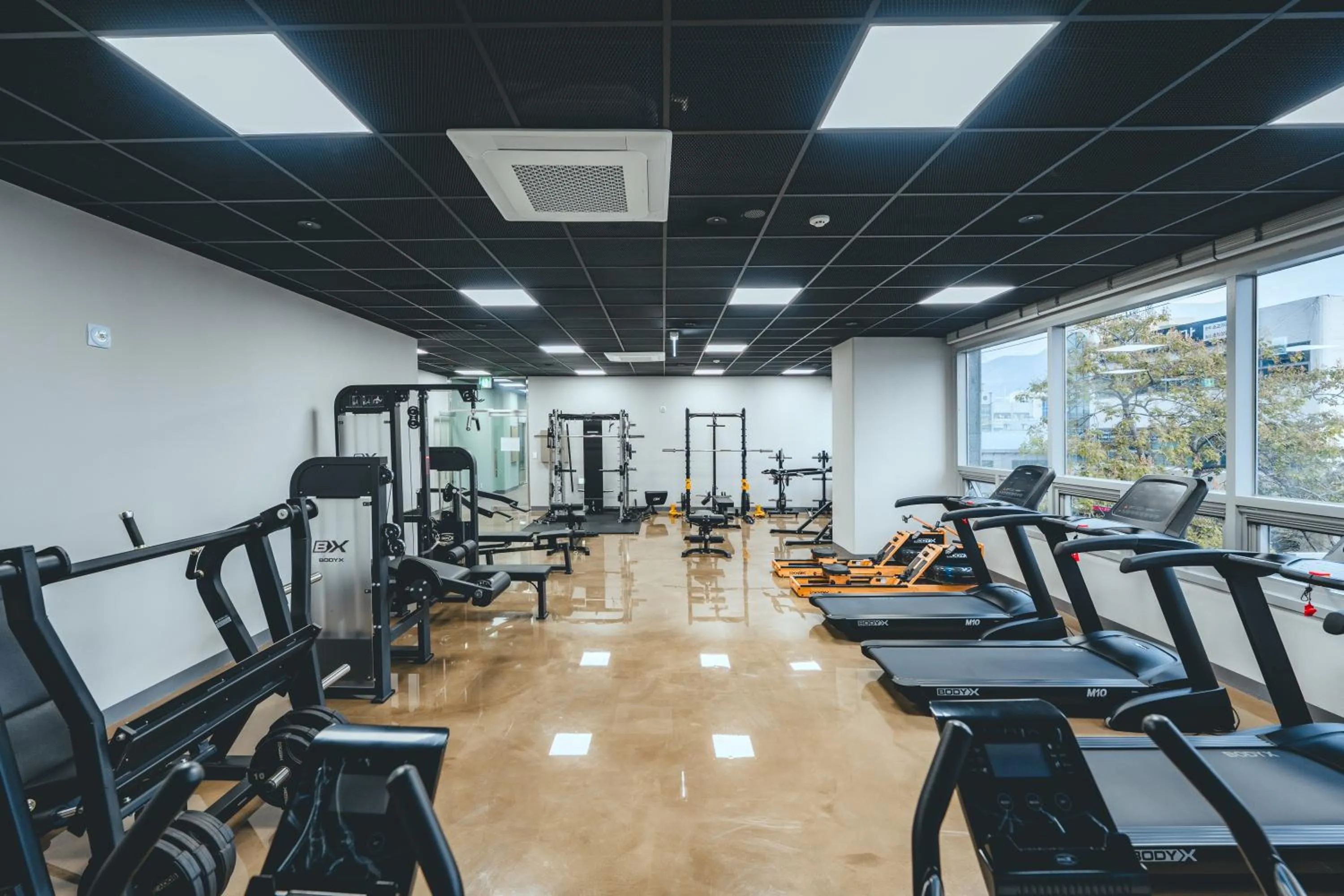 Fitness centre/facilities in H Avenue Sasang Station Residence Hotel