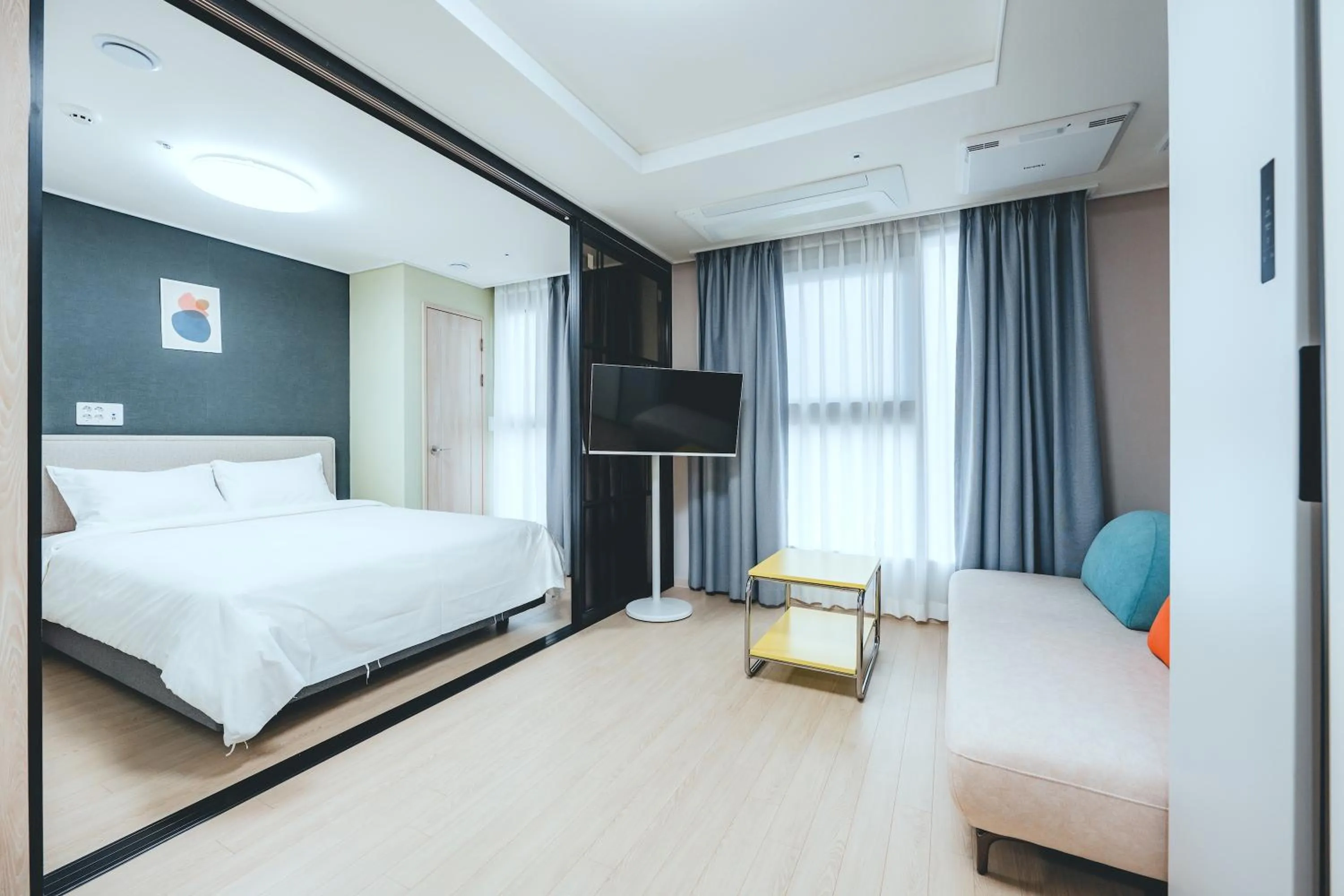 Bed in H Avenue Sasang Station Residence Hotel