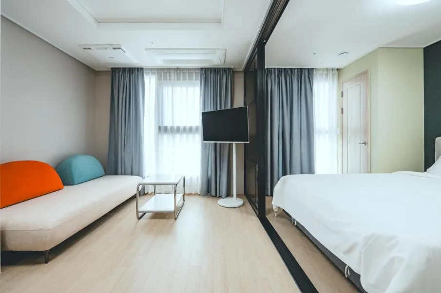 Bed in H Avenue Sasang Station Residence Hotel