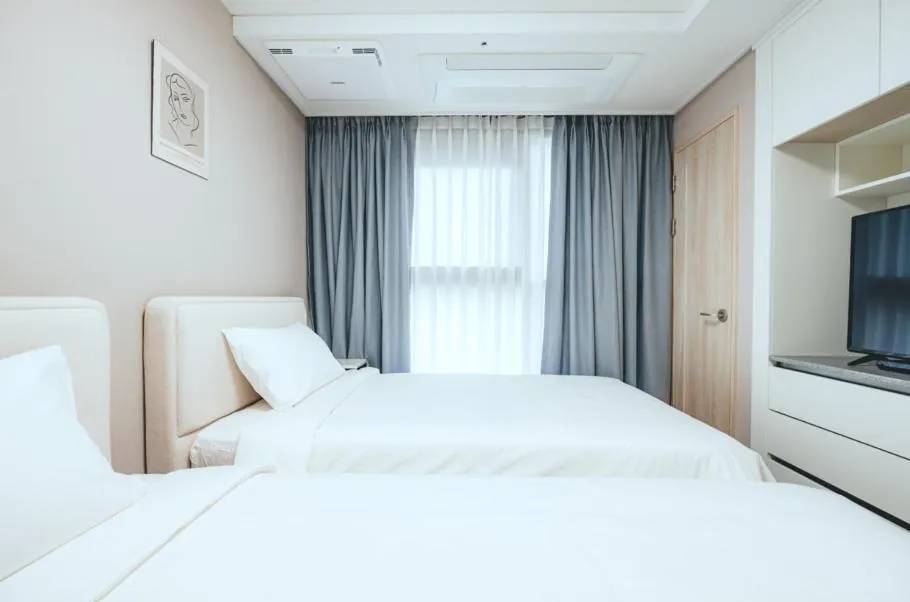 Bed in H Avenue Sasang Station Residence Hotel