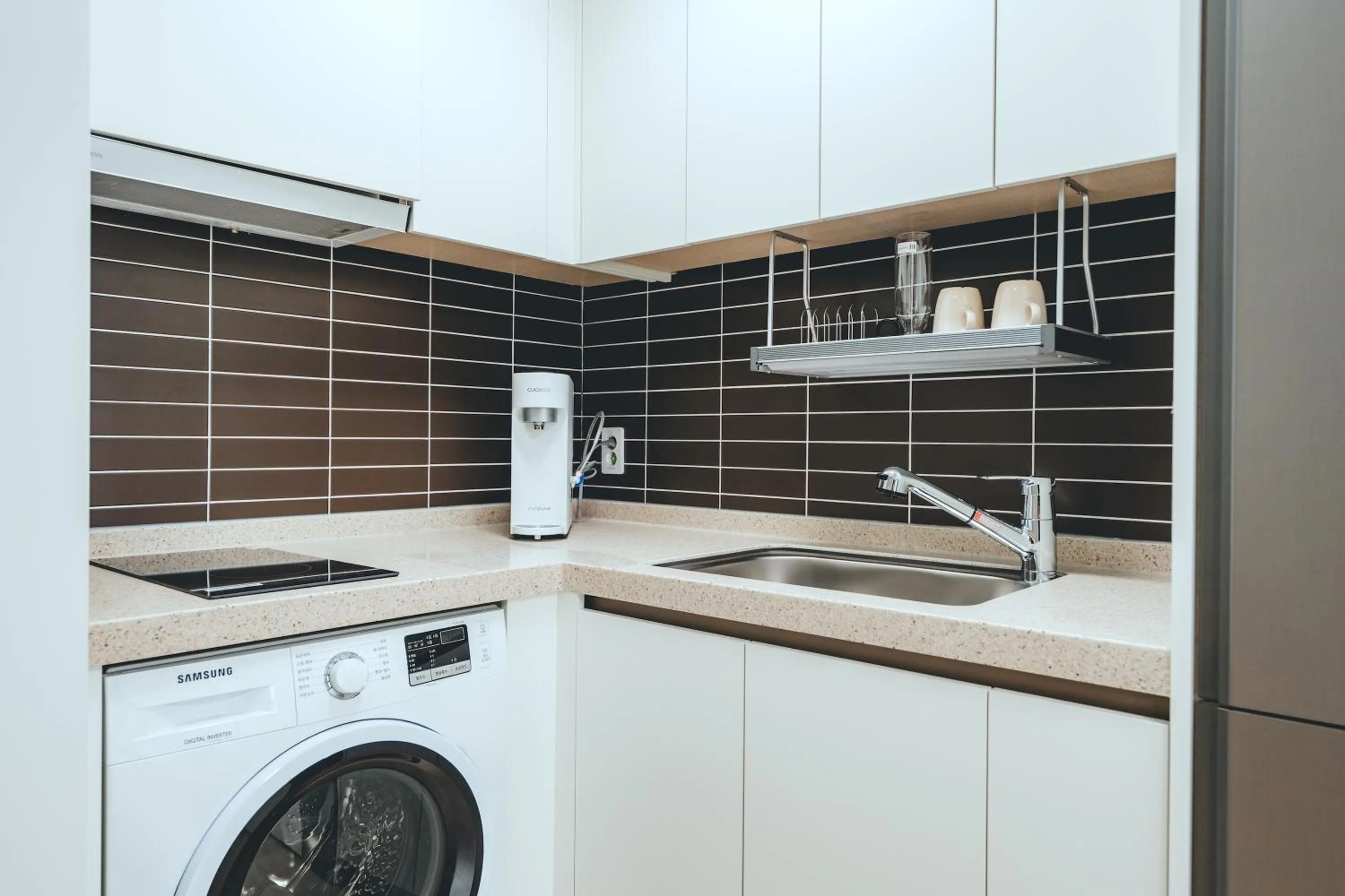 H Avenue Sasang Station Residence Hotel