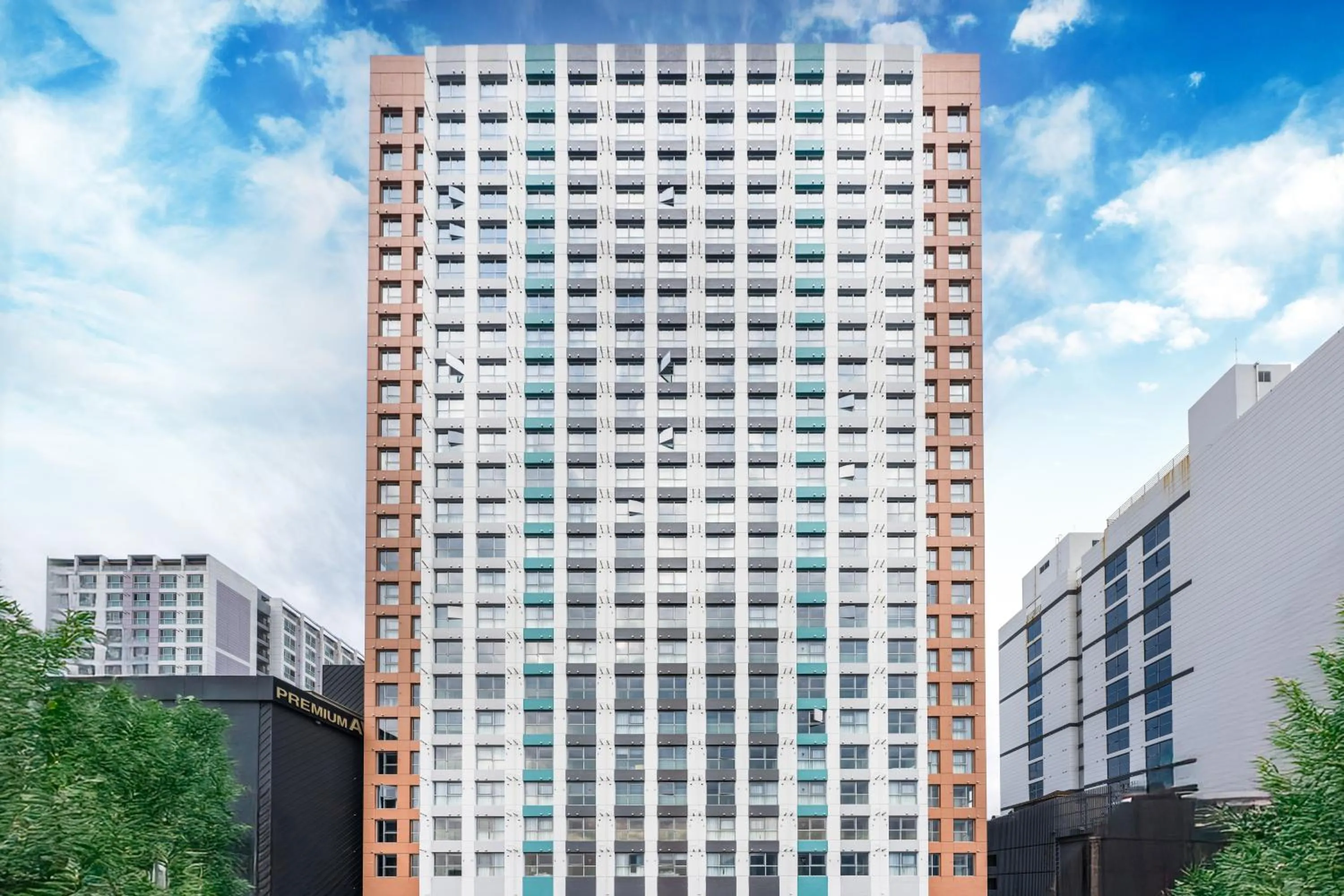 H Avenue Sasang Station Residence Hotel