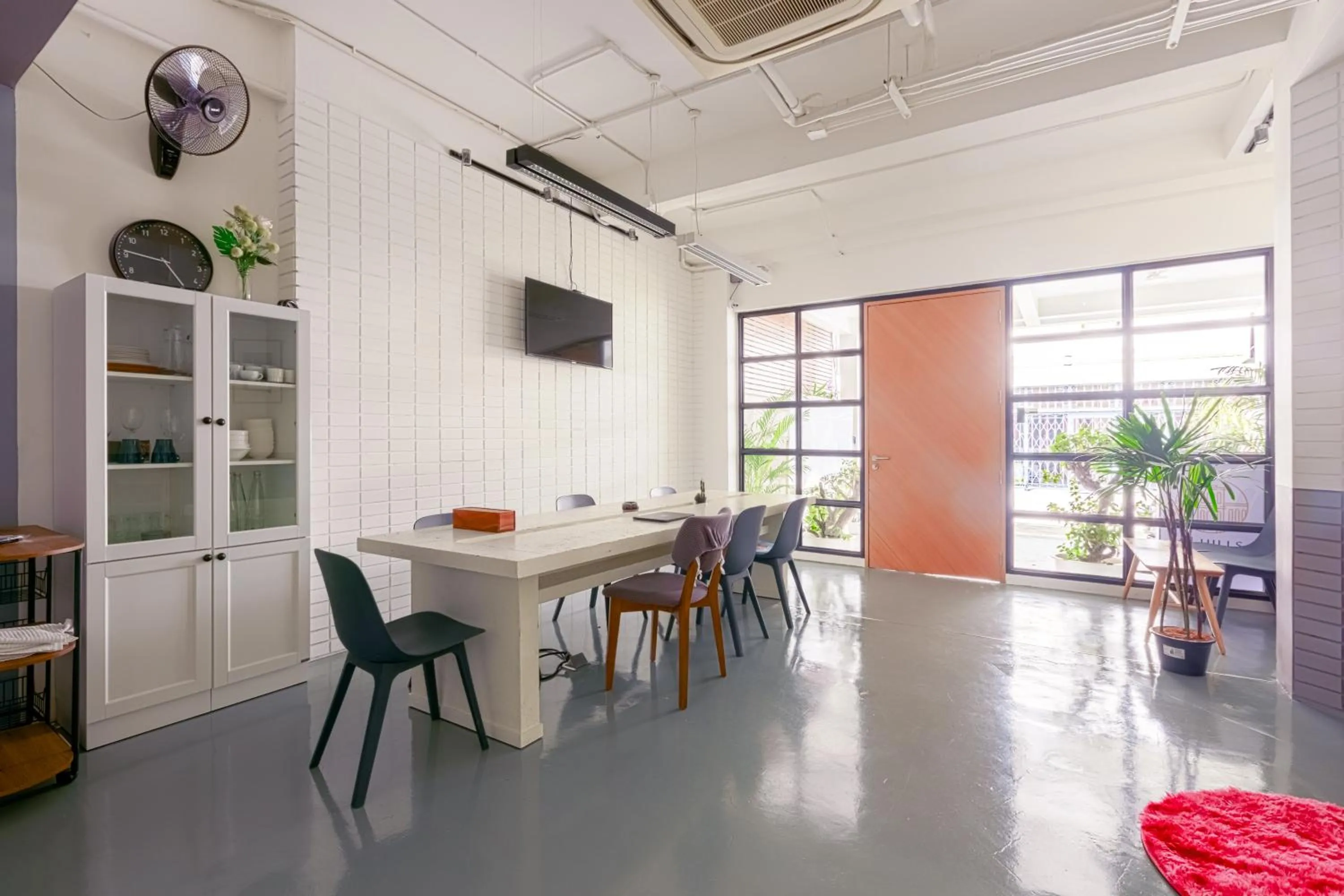 Lobby or reception in 24 Hills Hotel