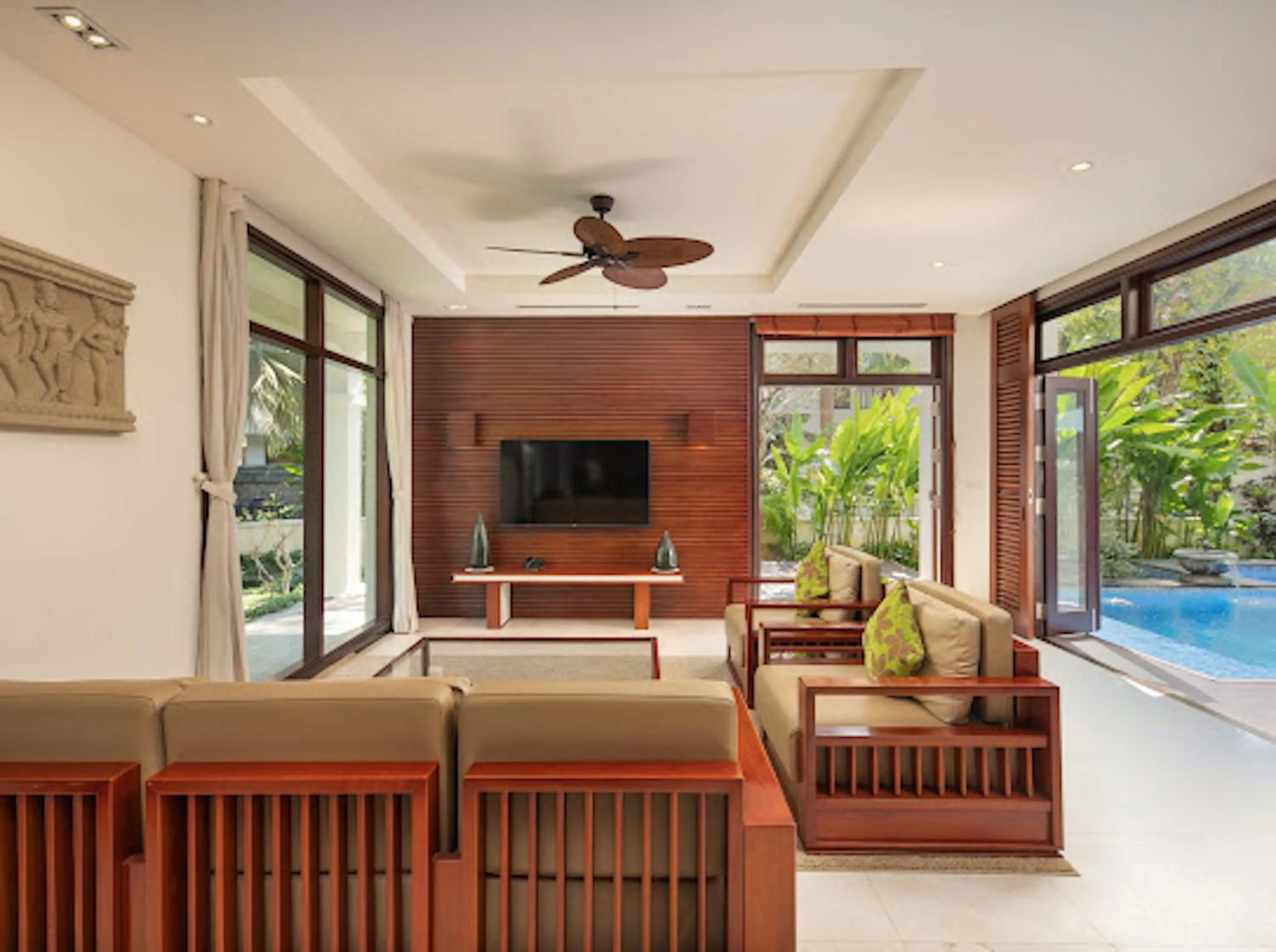 Communal lounge/ TV room in Purama Villas Luxury Resort Da Nang