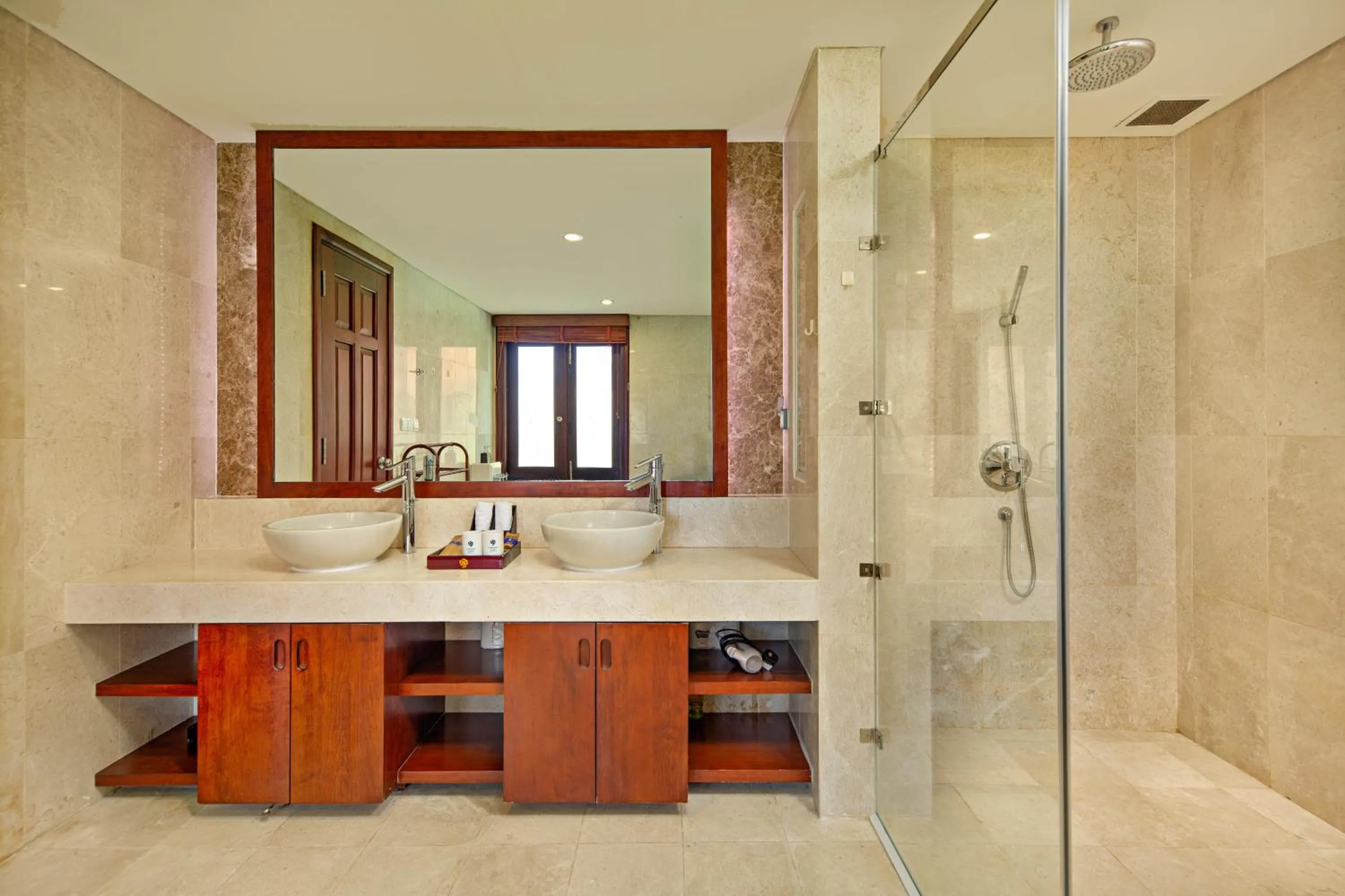 Shower in Purama Villas Luxury Resort Da Nang