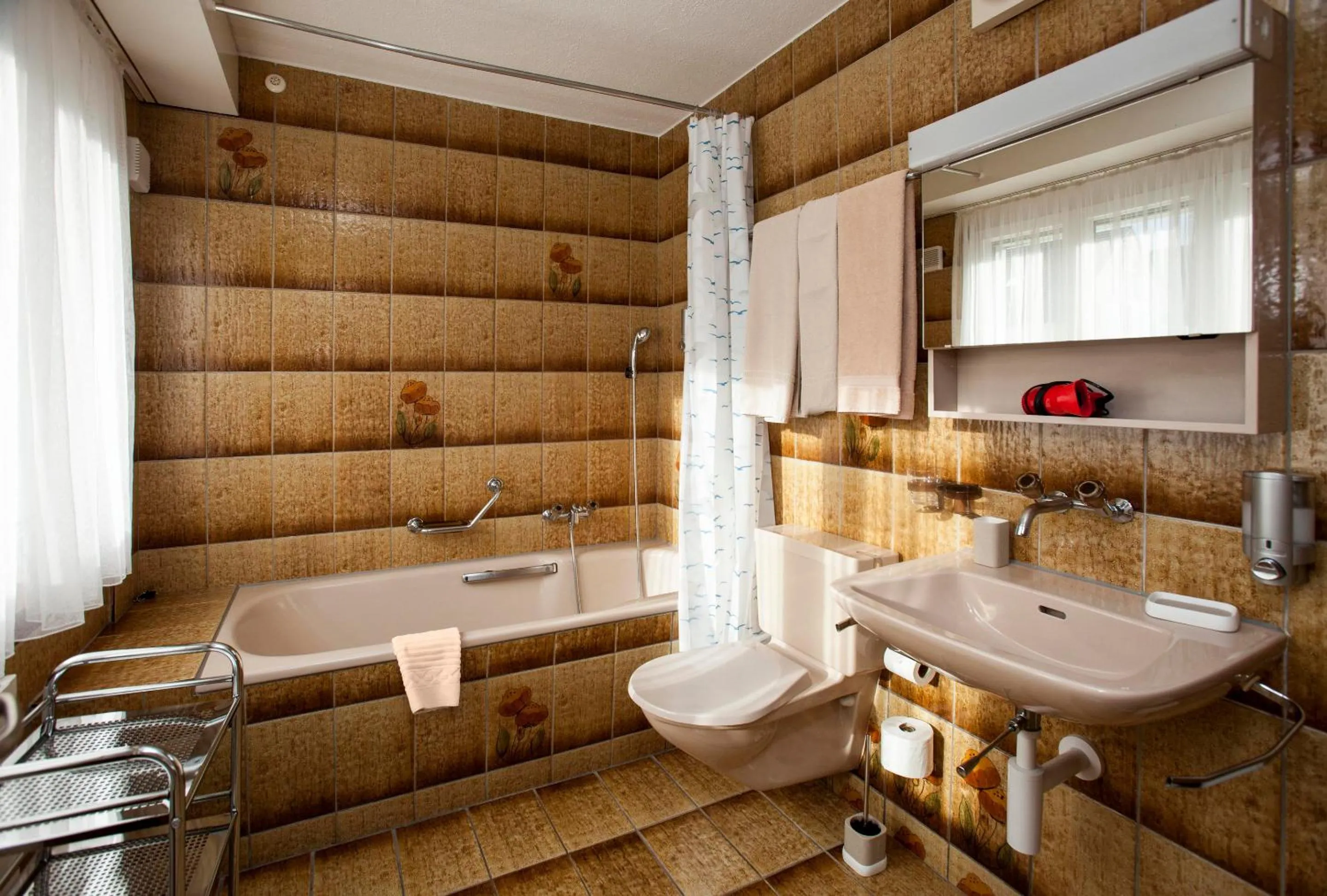 Hot Tub in Hotel Zur Au