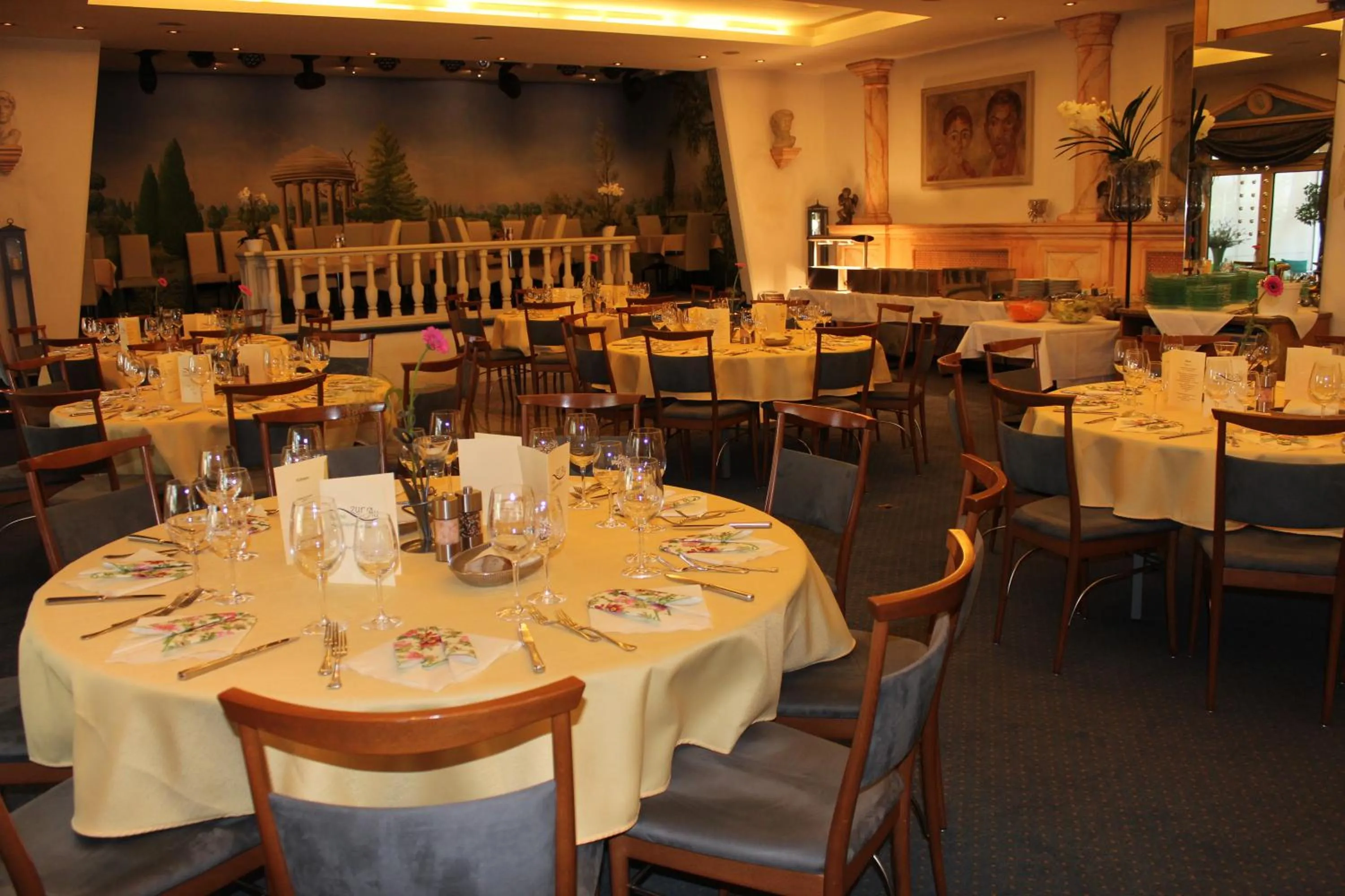 Restaurant/places to eat in Hotel Zur Au