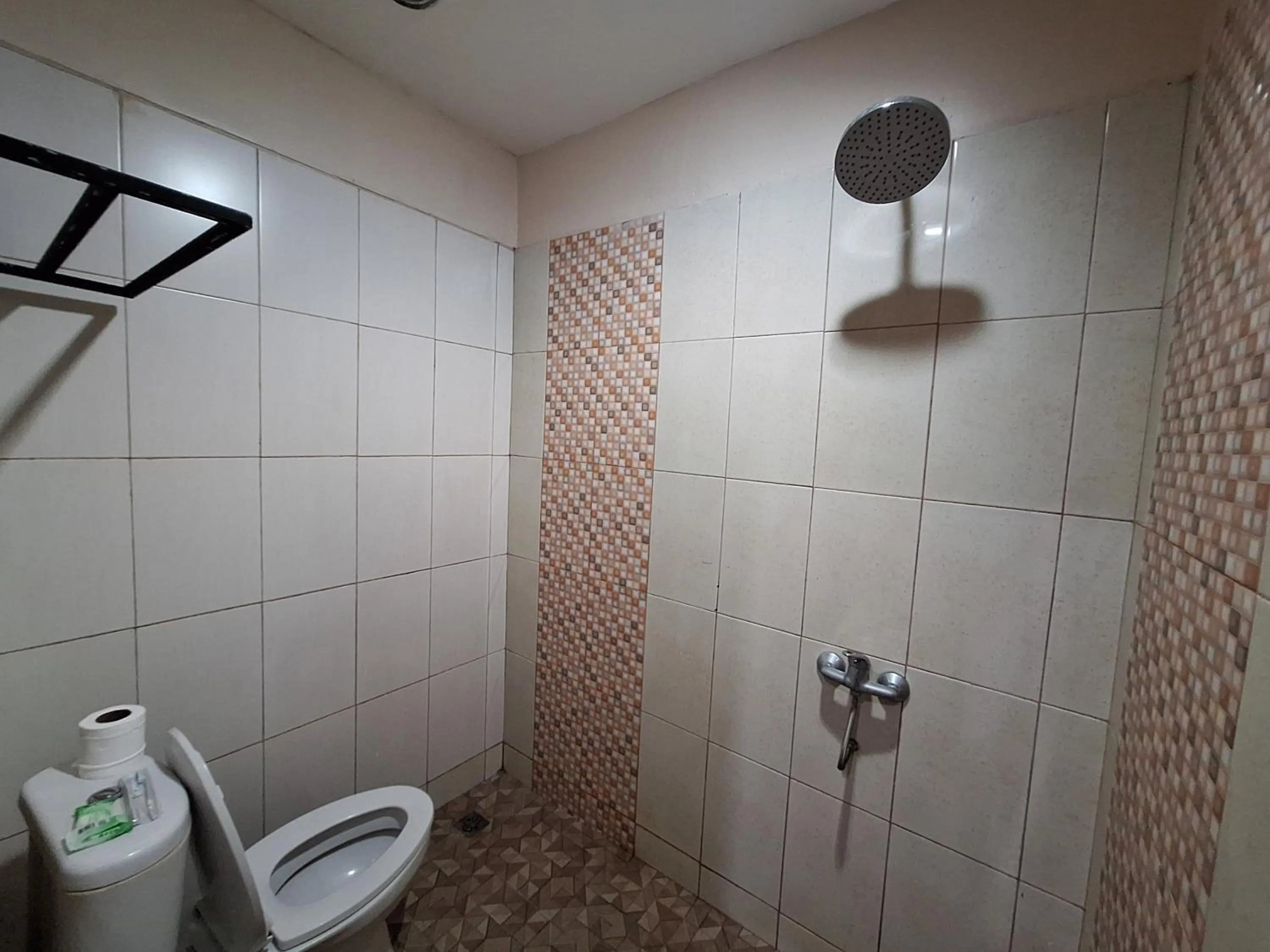 Bathroom in Urbanview Hotel Inkoppabri Cisarua Puncak