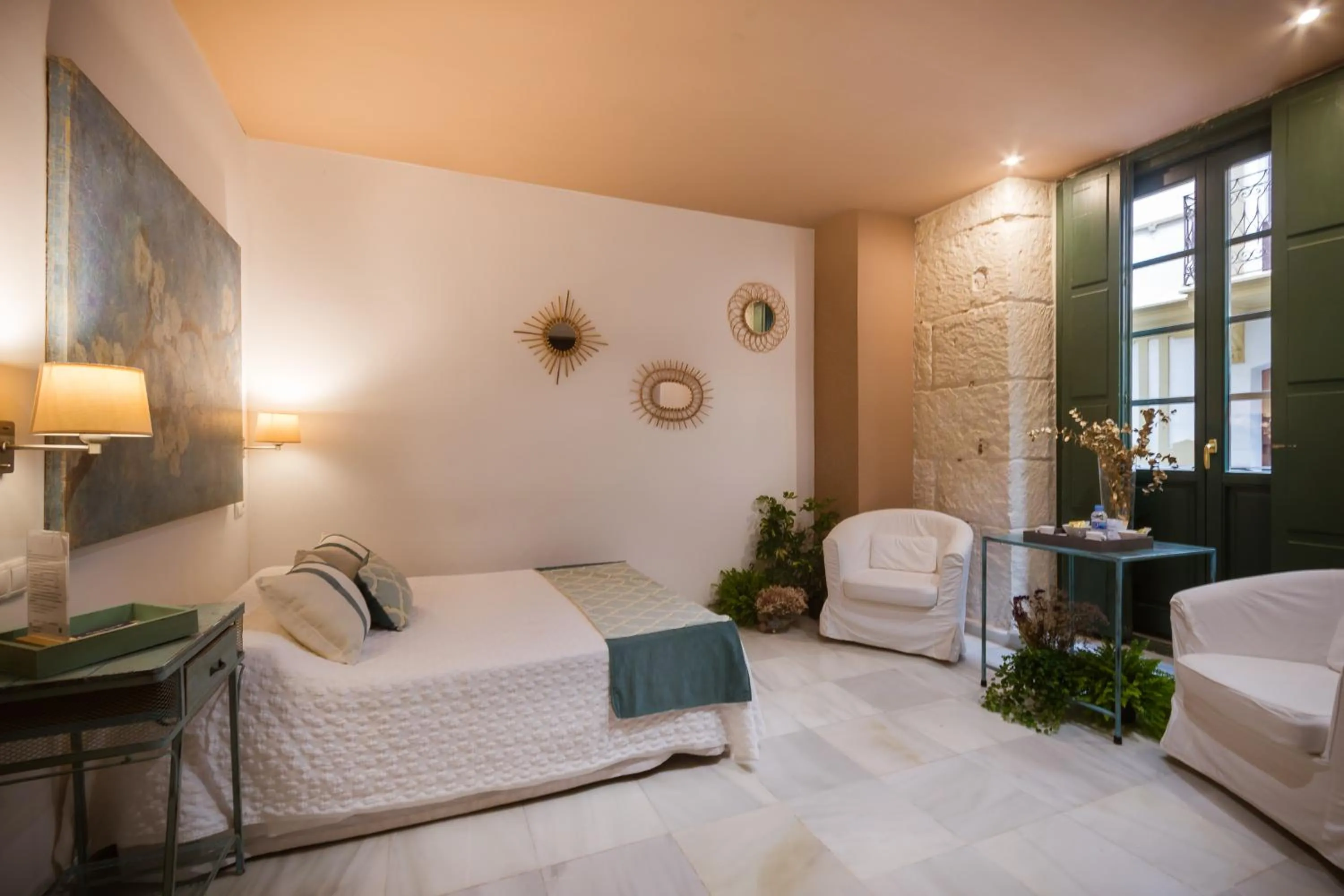 Bedroom, Bed in Luces de Catedral