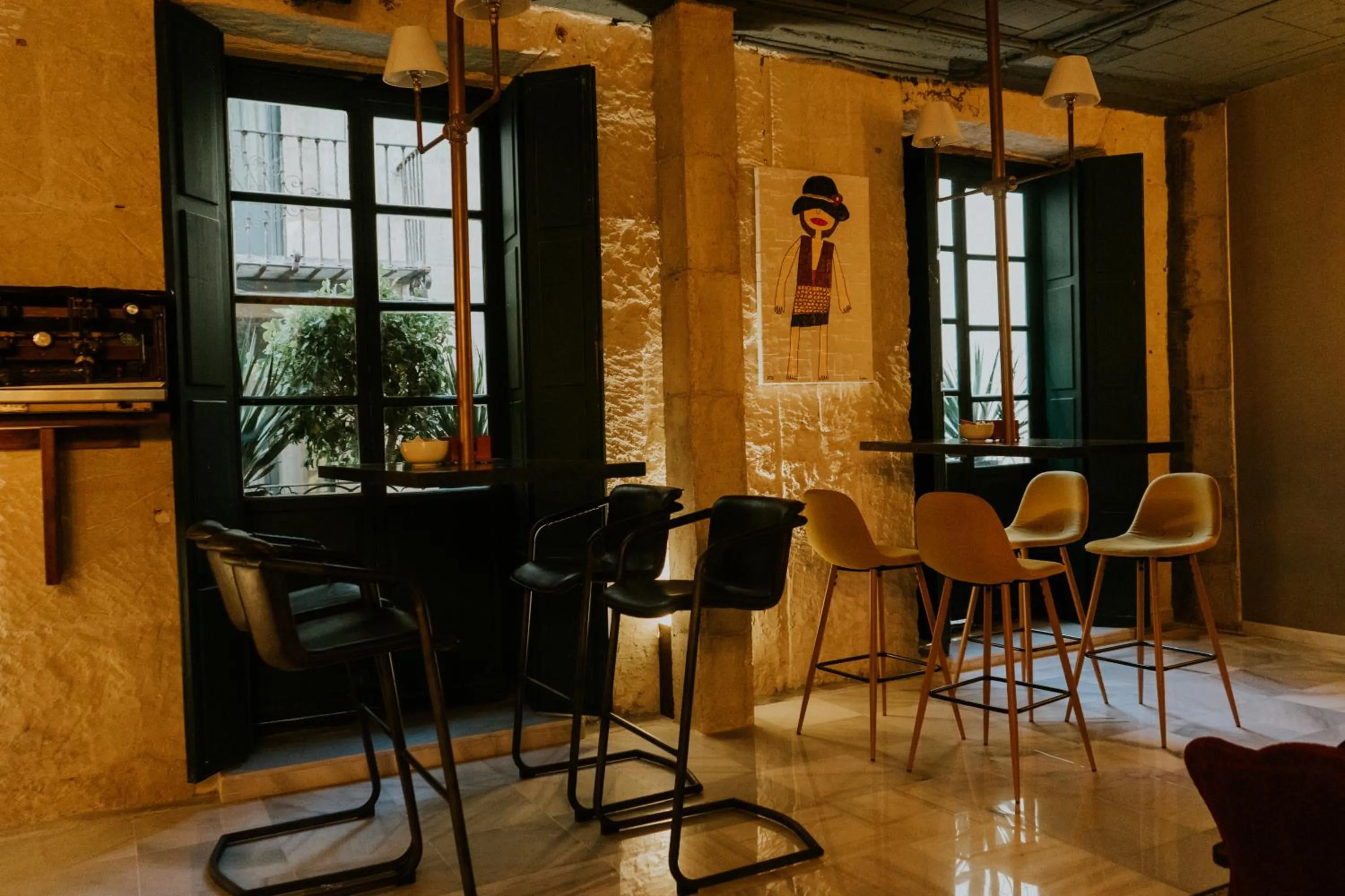 Restaurant/places to eat in Luces de Catedral