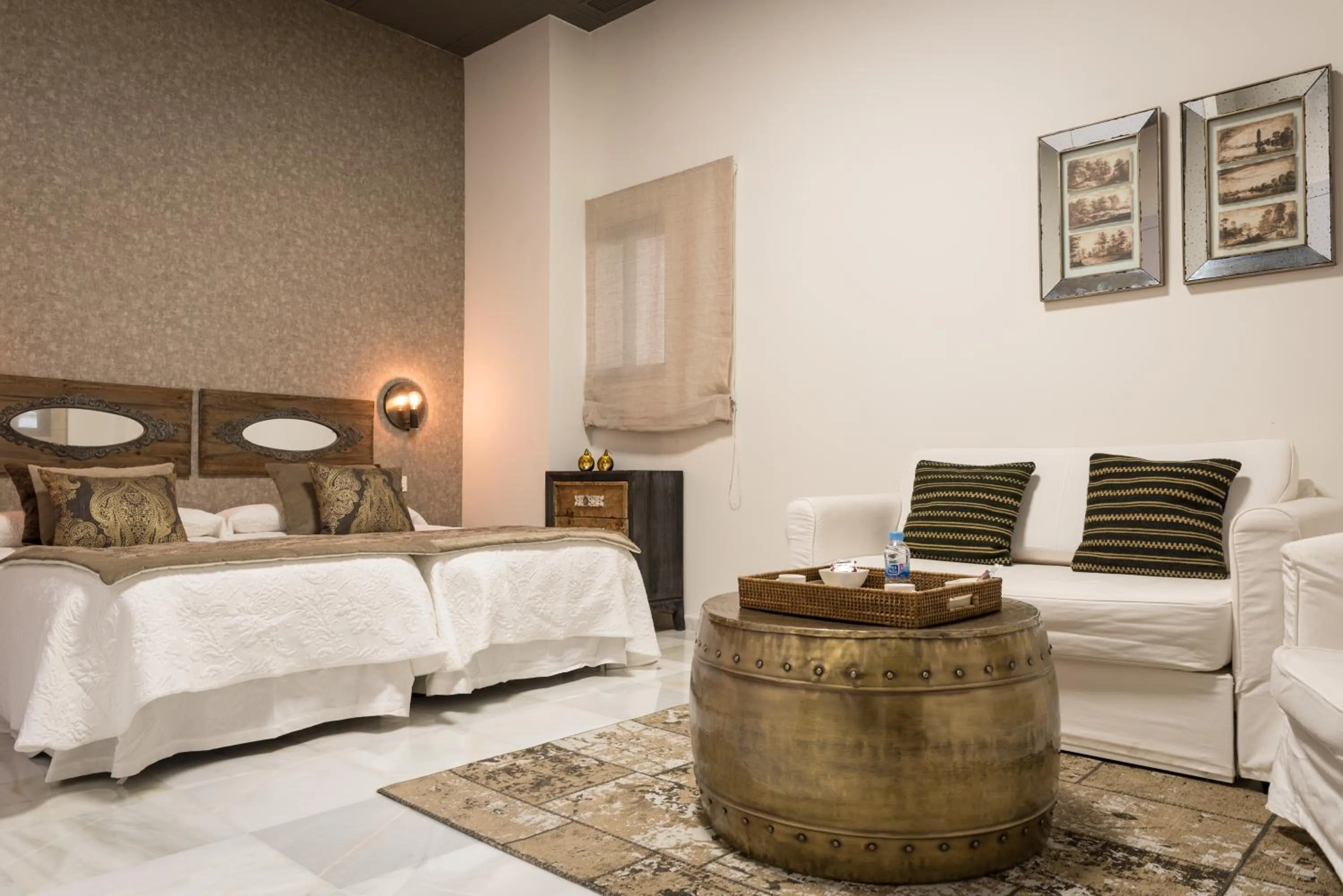 Bedroom, Bed in Luces de Catedral