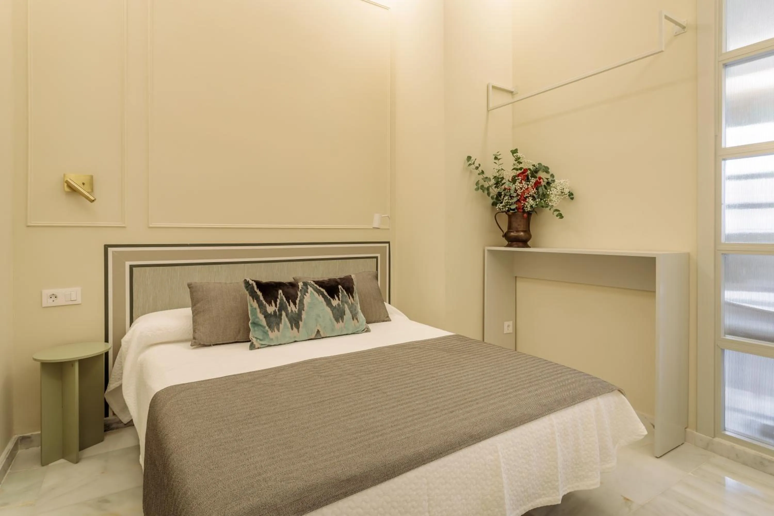 Bedroom, Bed in Luces de Catedral